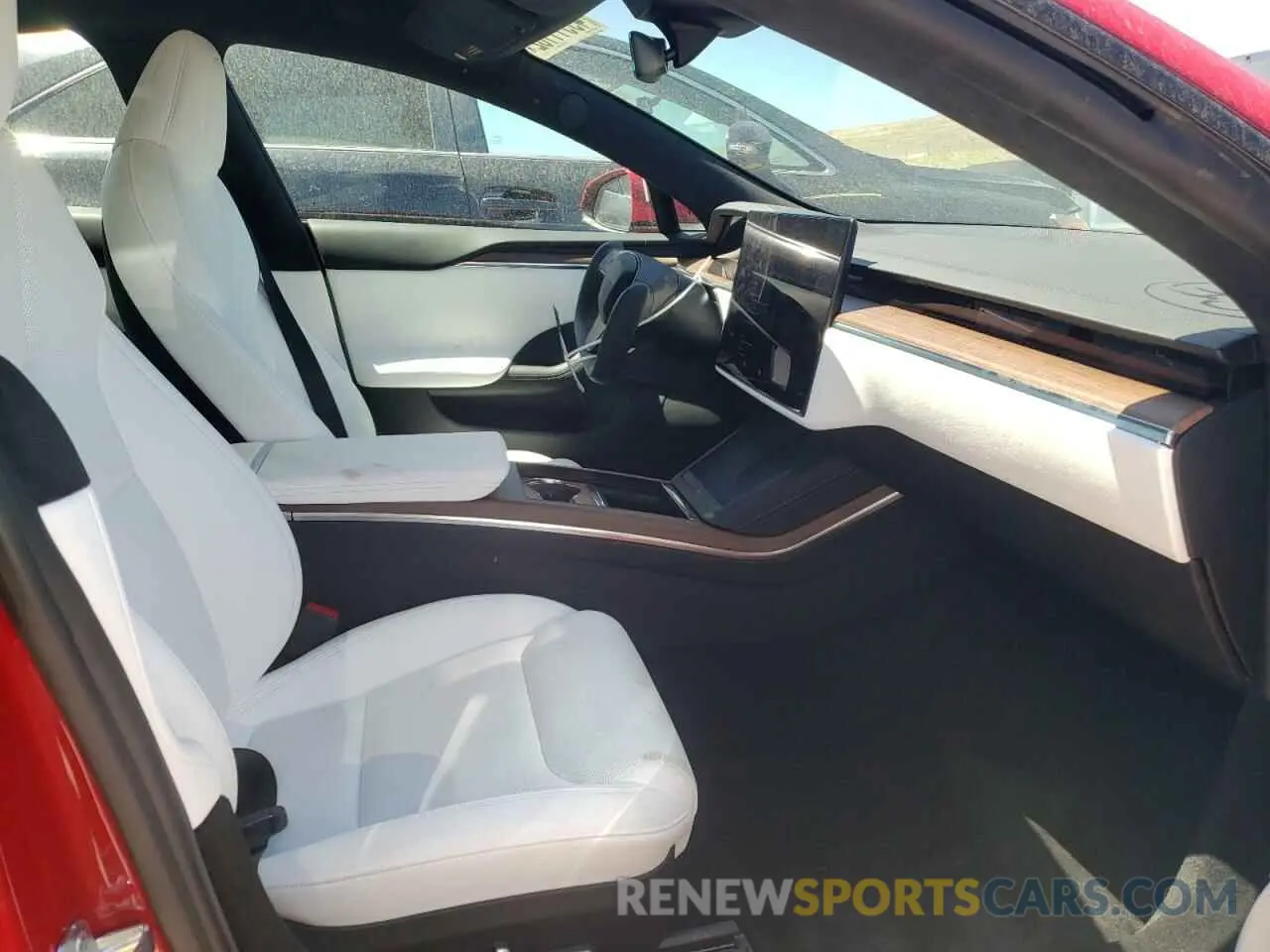 5 fotografías del automóvil dañado 5YJSA1E53NF473769 TESLA MODEL S 2022