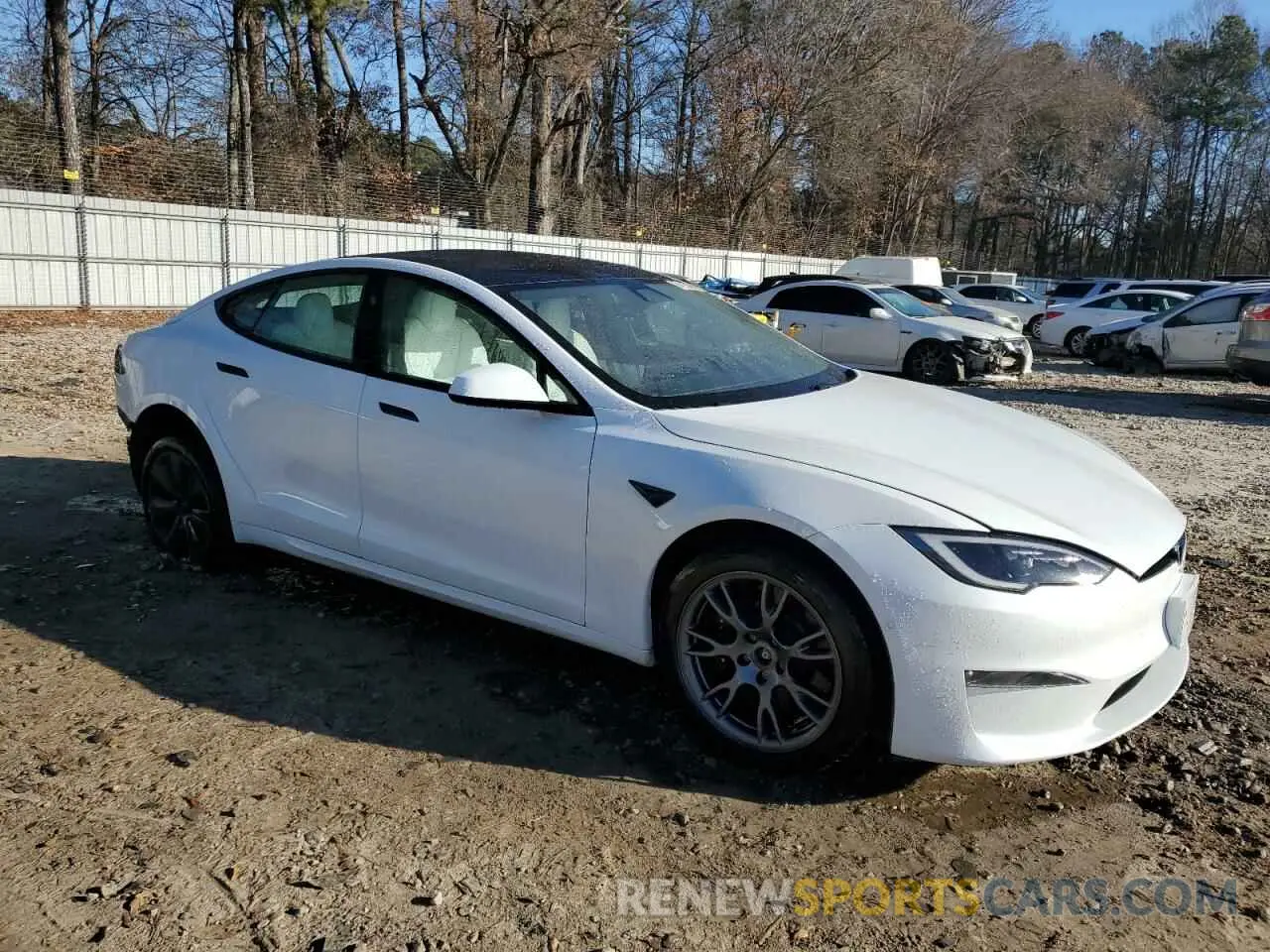 4 fotografías del automóvil dañado 5YJSA1E53NF478809 TESLA MODEL S 2022