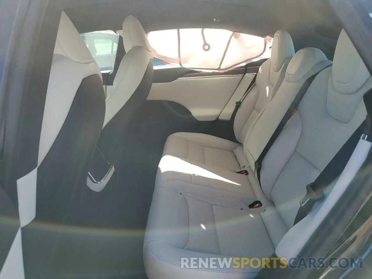 10 fotografías del automóvil dañado 5YJSA1E53NF483038 TESLA MODEL S 2022