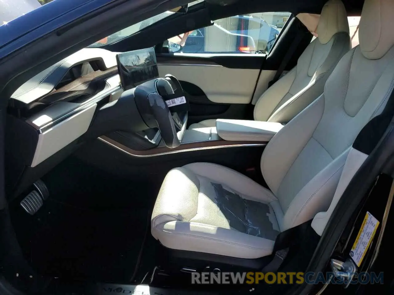 7 fotografías del automóvil dañado 5YJSA1E53NF483038 TESLA MODEL S 2022