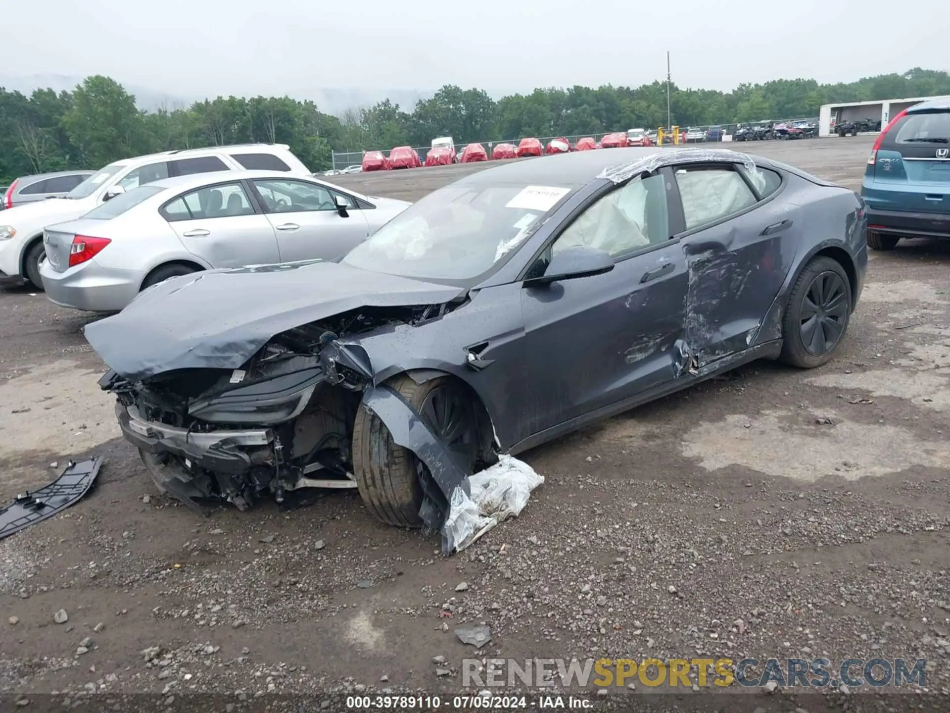 2 fotografías del automóvil dañado 5YJSA1E54NF490340 TESLA MODEL S 2022