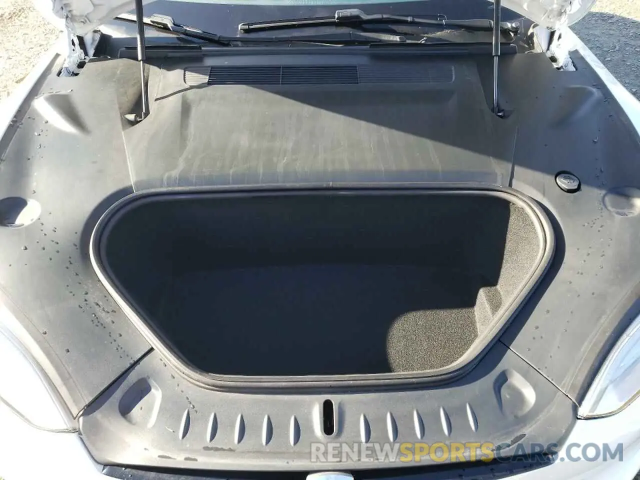 11 fotografías del automóvil dañado 5YJSA1E55NF470534 TESLA MODEL S 2022