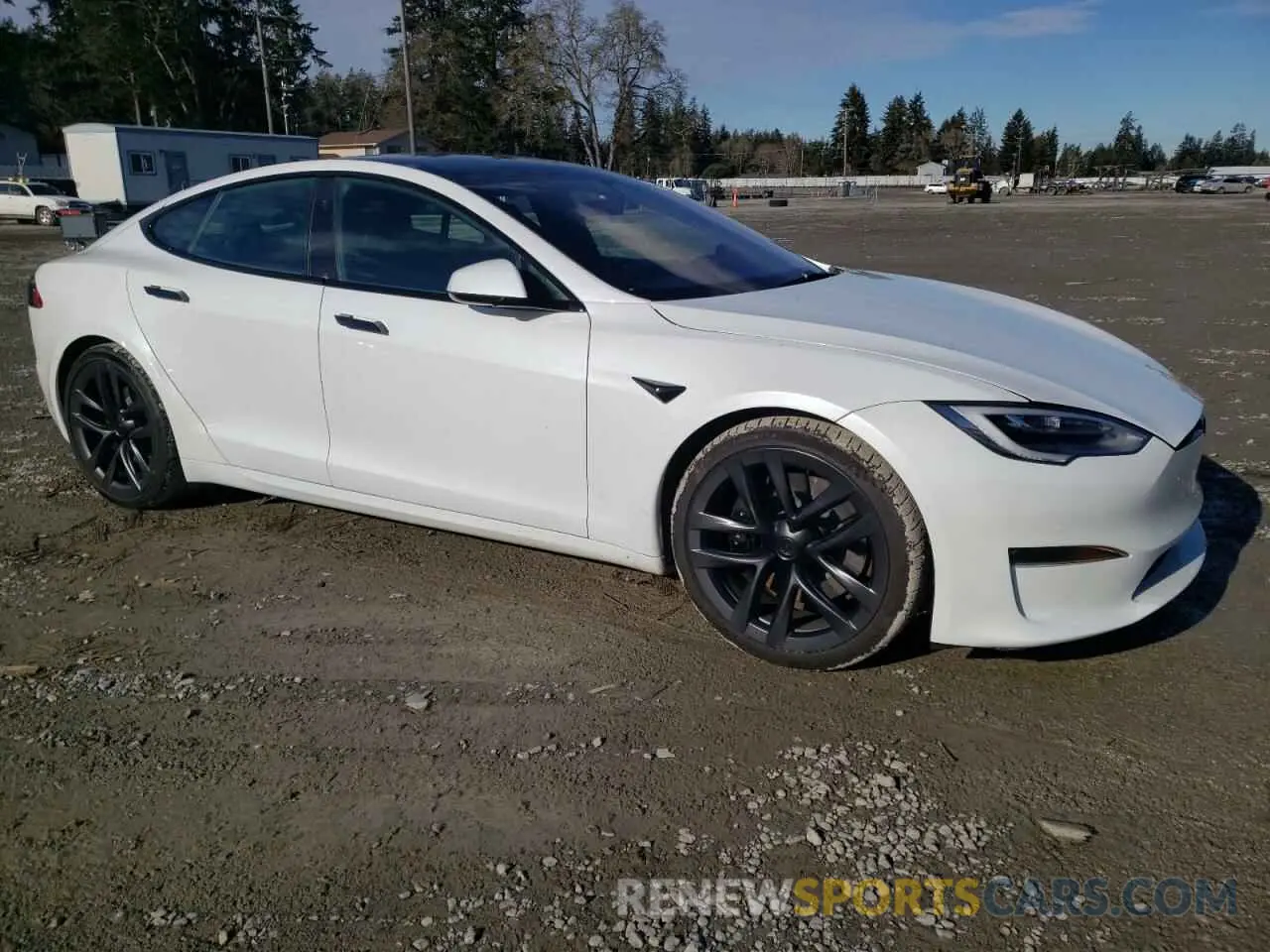 4 fotografías del automóvil dañado 5YJSA1E55NF470534 TESLA MODEL S 2022