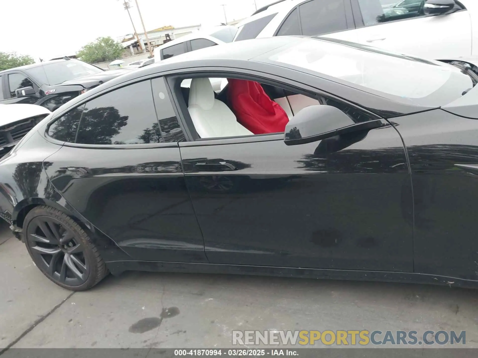 14 fotografías del automóvil dañado 5YJSA1E55NF474342 TESLA MODEL S 2022