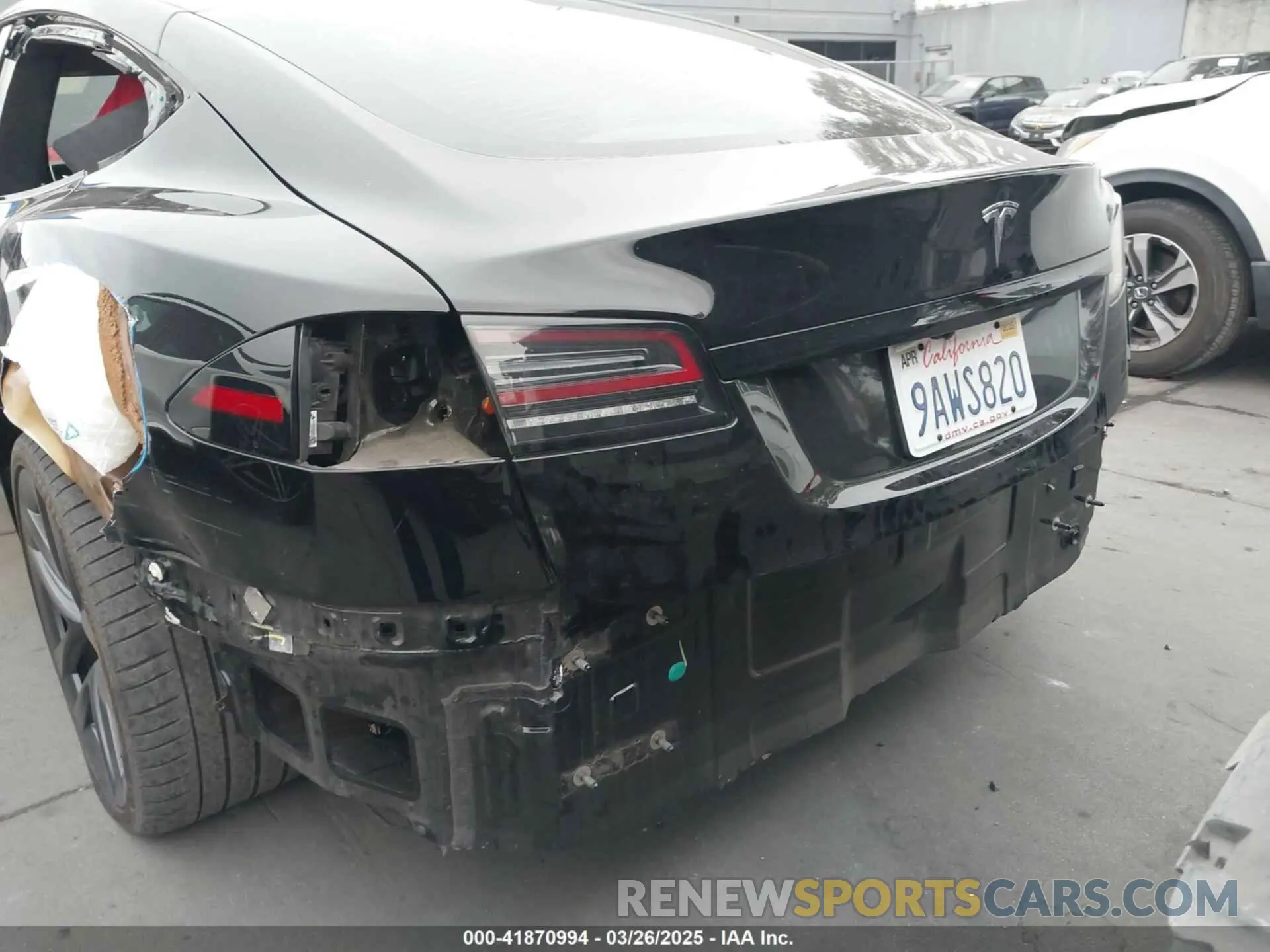 6 fotografías del automóvil dañado 5YJSA1E55NF474342 TESLA MODEL S 2022