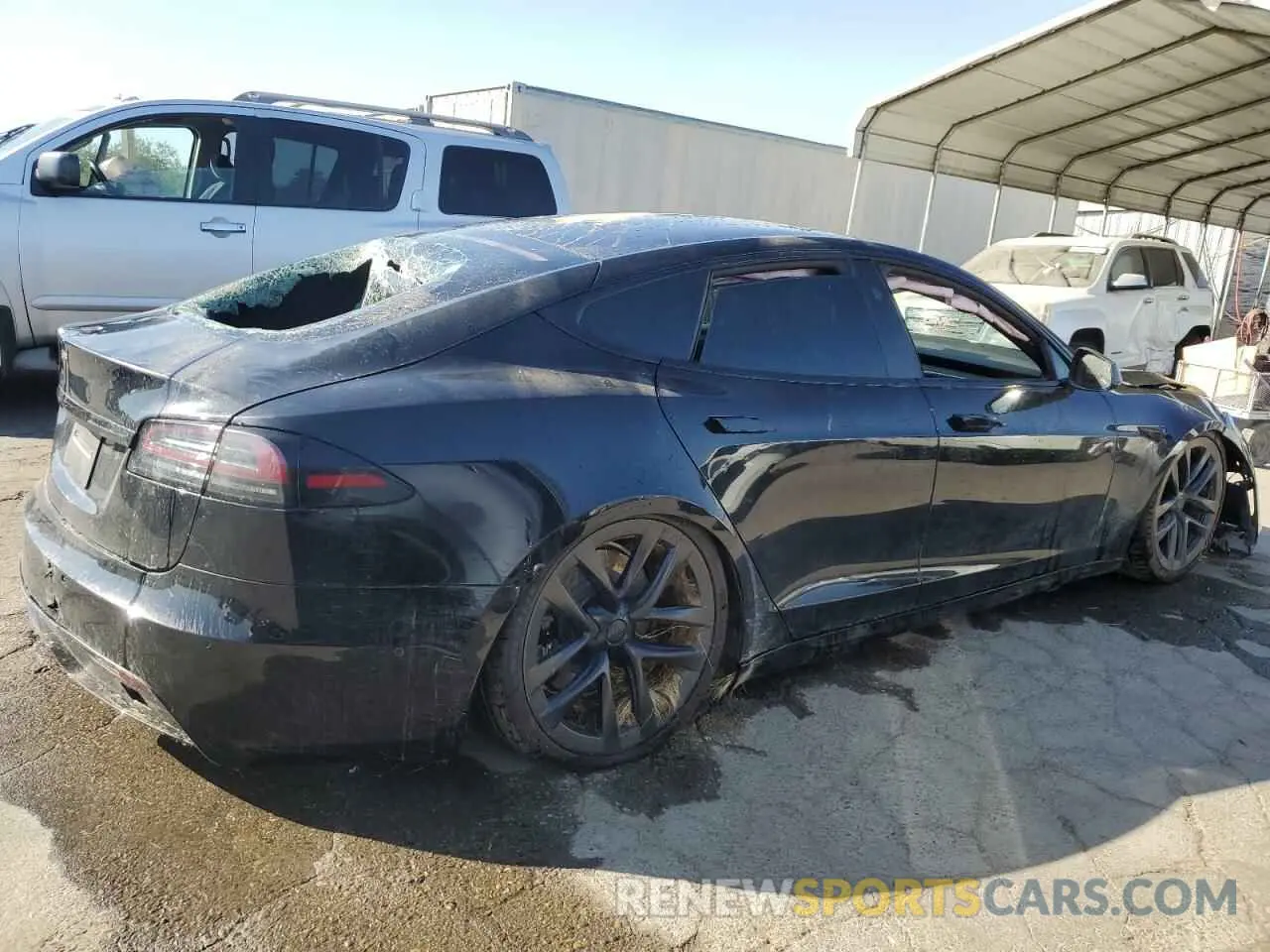 3 fotografías del automóvil dañado 5YJSA1E55NF480206 TESLA MODEL S 2022