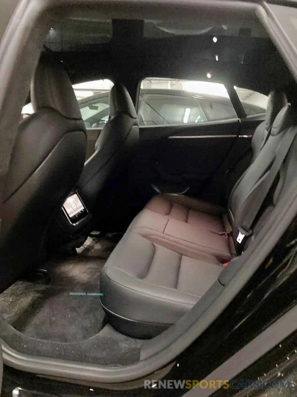 6 fotografías del automóvil dañado 5YJSA1E55NF482523 TESLA MODEL S 2022