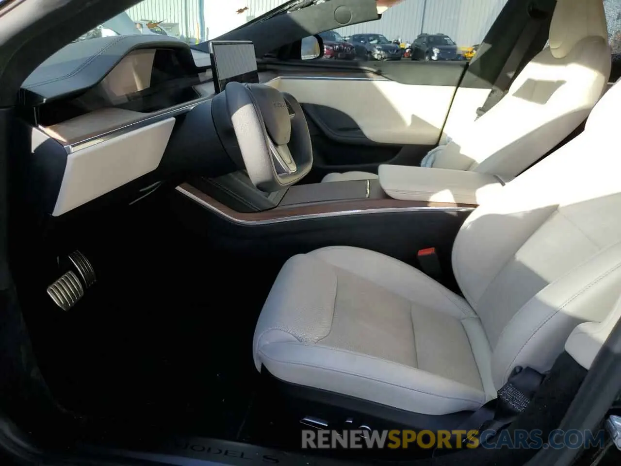 7 fotografías del automóvil dañado 5YJSA1E56NF462815 TESLA MODEL S 2022