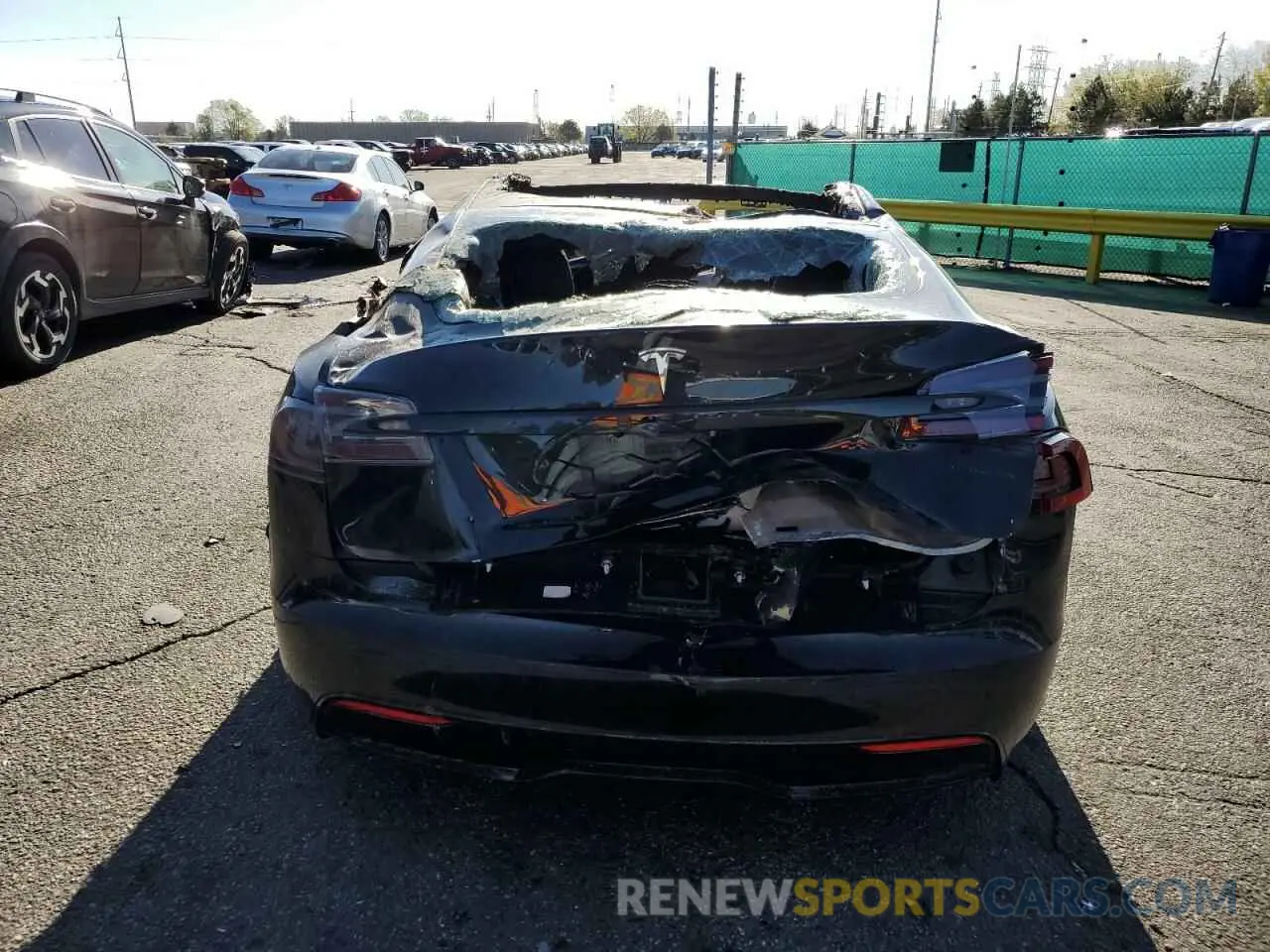 6 fotografías del automóvil dañado 5YJSA1E56NF464984 TESLA MODEL S 2022