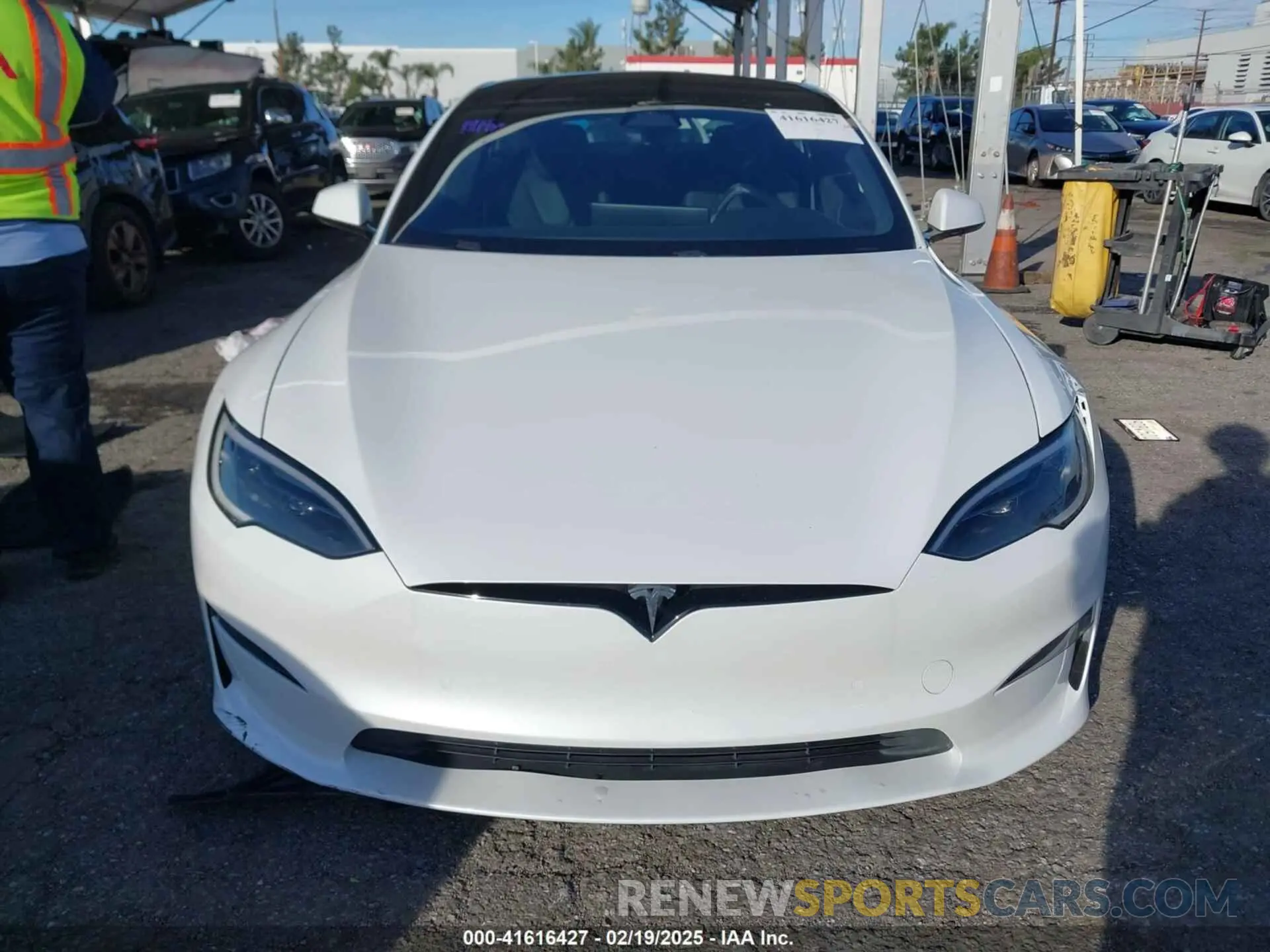 11 fotografías del automóvil dañado 5YJSA1E56NF493062 TESLA MODEL S 2022
