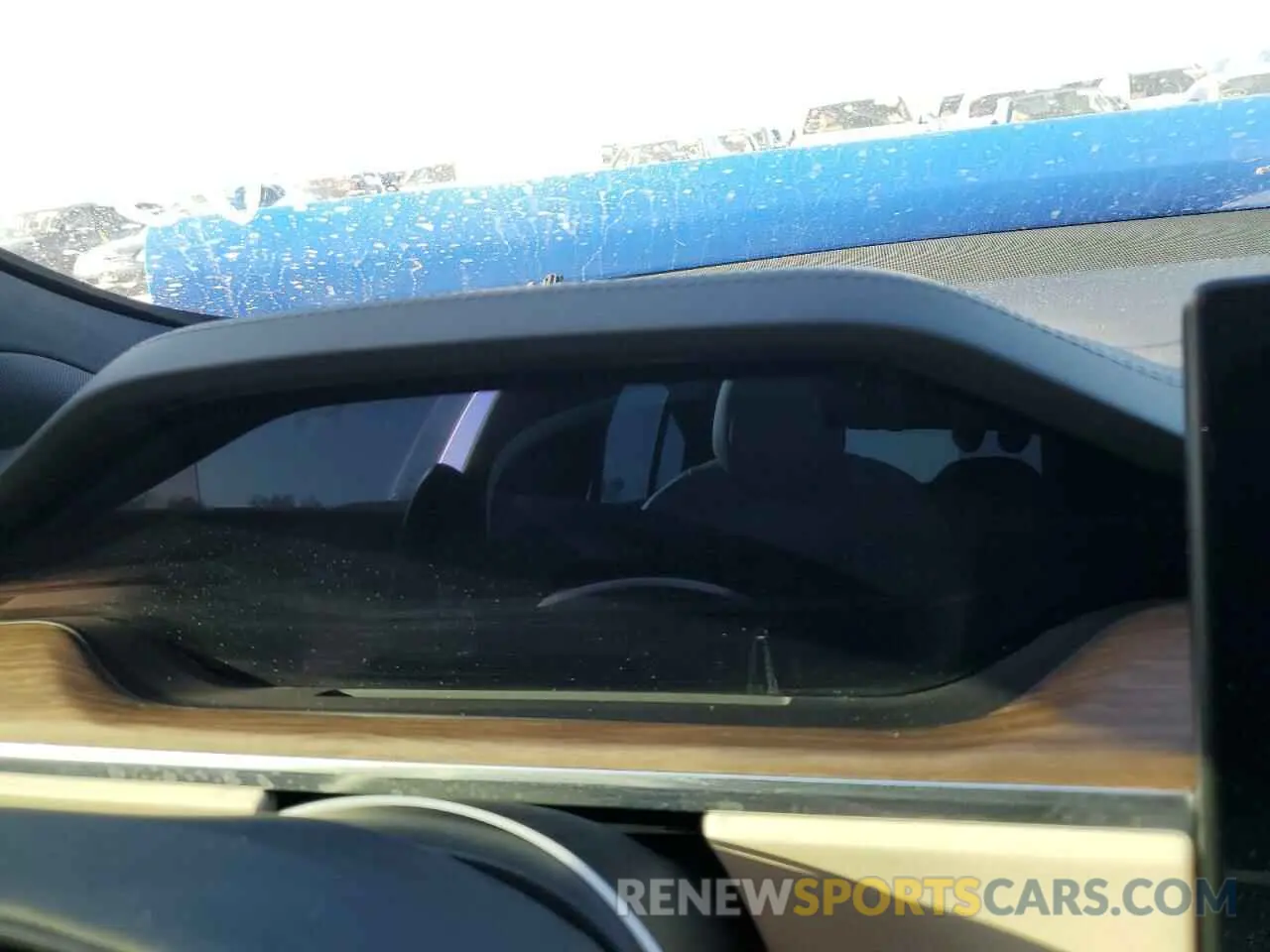 8 fotografías del automóvil dañado 5YJSA1E57NF461348 TESLA MODEL S 2022