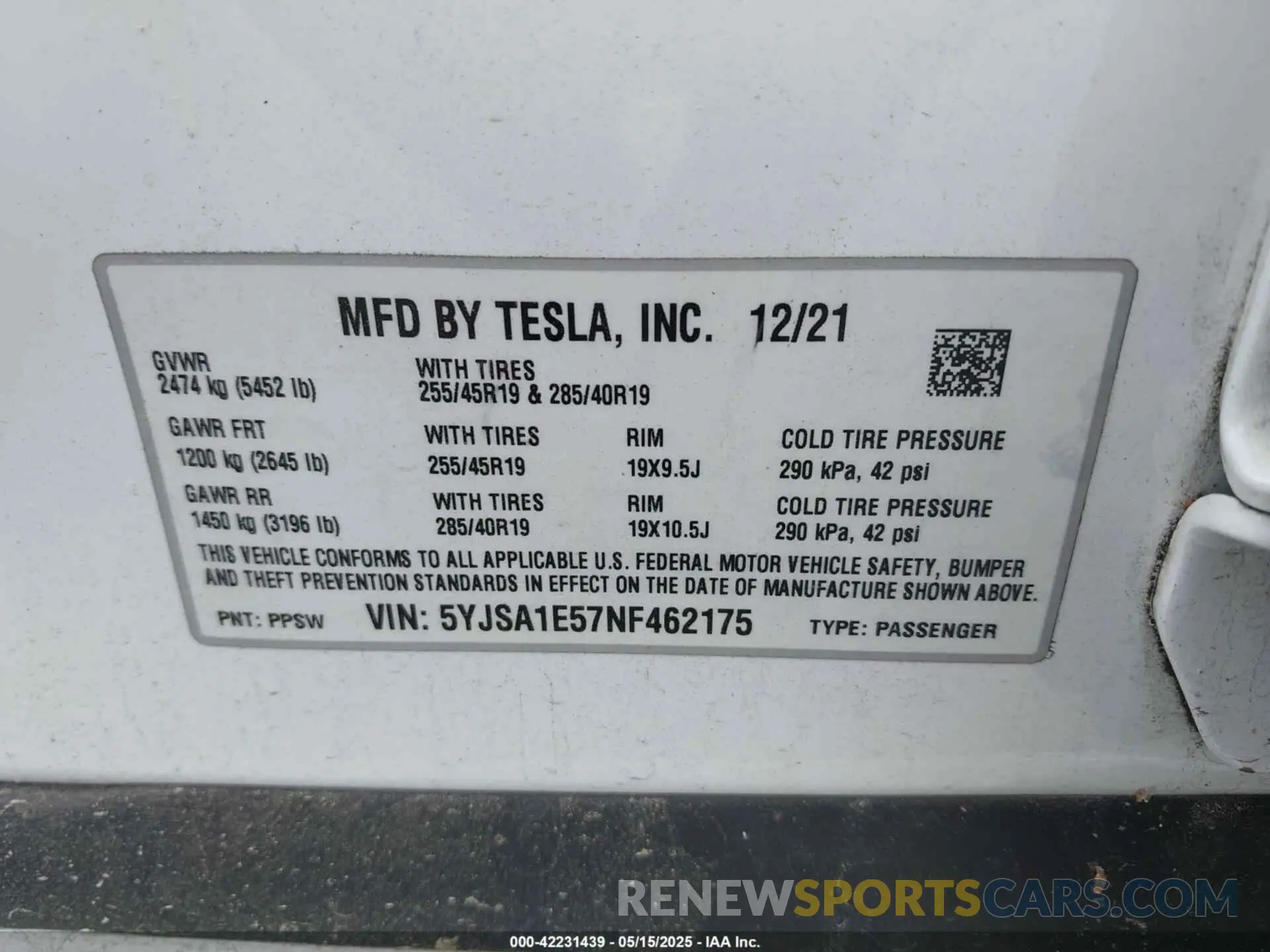 9 fotografías del automóvil dañado 5YJSA1E57NF462175 TESLA MODEL S 2022