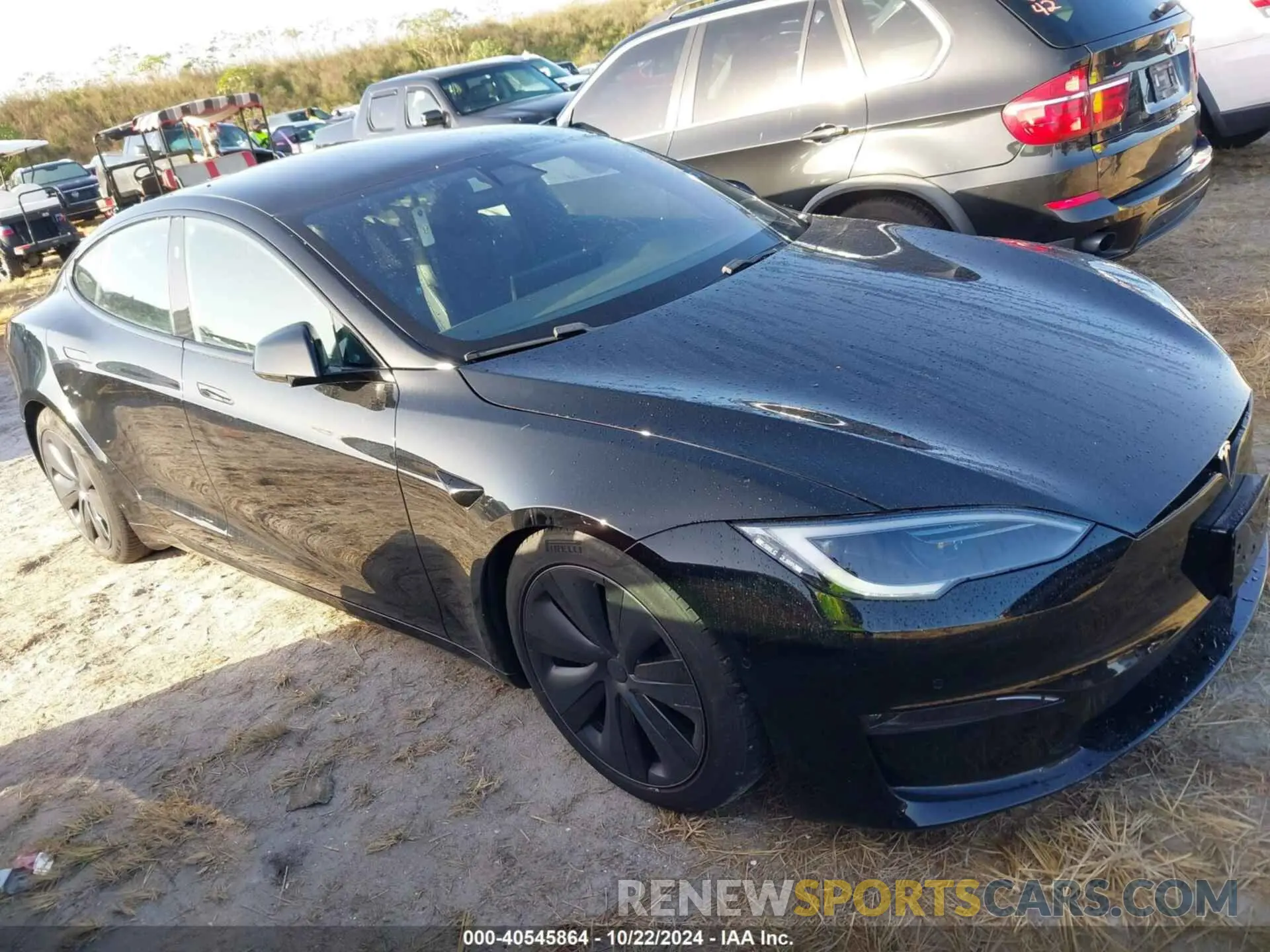 1 fotografías del automóvil dañado 5YJSA1E57NF477176 TESLA MODEL S 2022