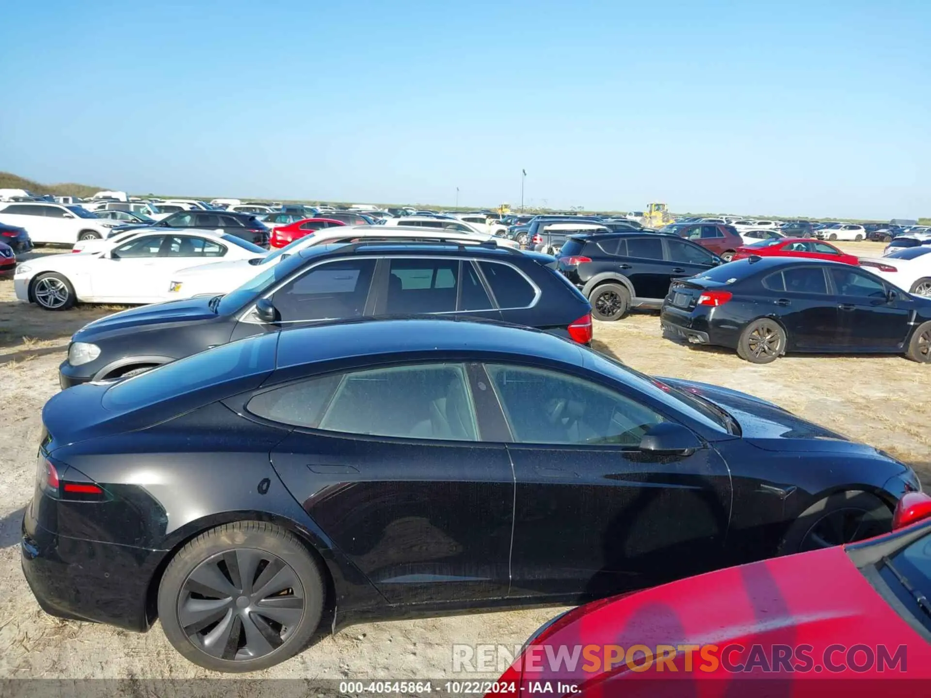 12 fotografías del automóvil dañado 5YJSA1E57NF477176 TESLA MODEL S 2022