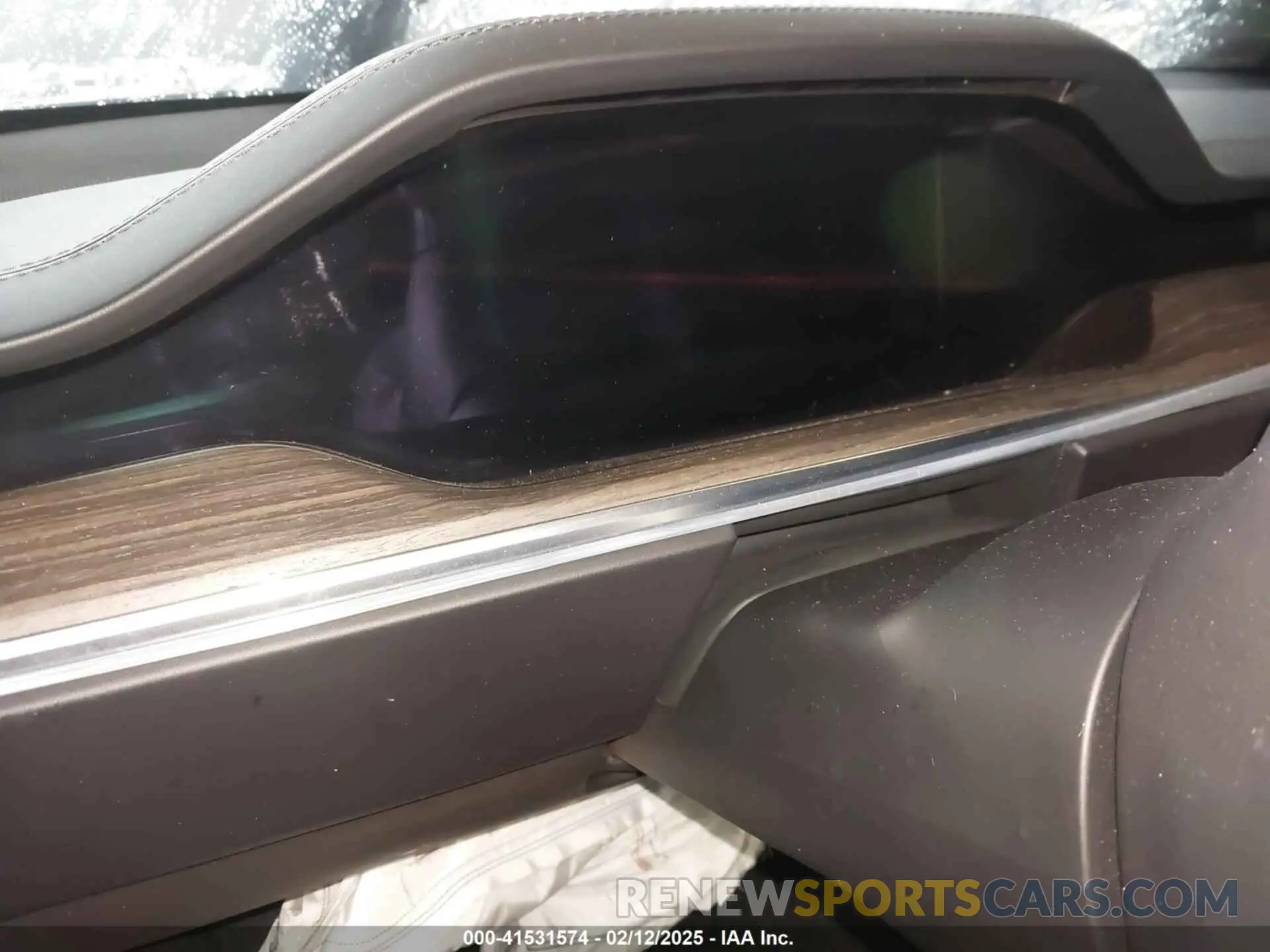 7 fotografías del automóvil dañado 5YJSA1E57NF484158 TESLA MODEL S 2022