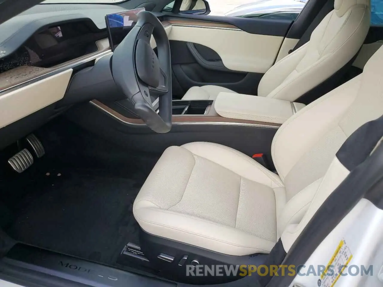 7 fotografías del automóvil dañado 5YJSA1E57NF487464 TESLA MODEL S 2022
