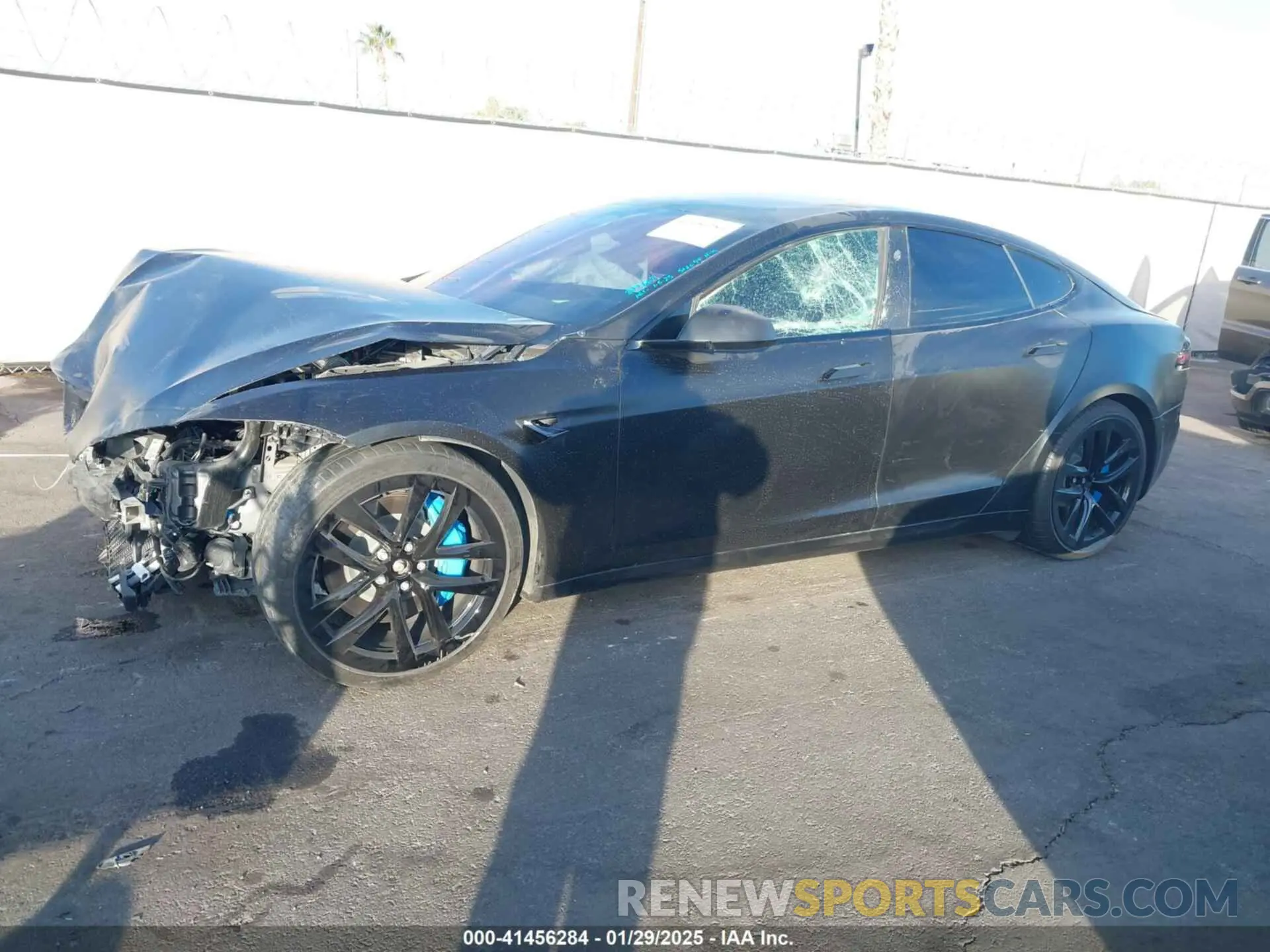 14 fotografías del automóvil dañado 5YJSA1E57NF493457 TESLA MODEL S 2022