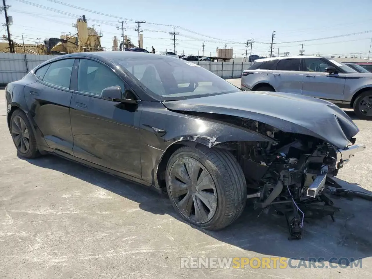 4 fotografías del automóvil dañado 5YJSA1E58NF463934 TESLA MODEL S 2022