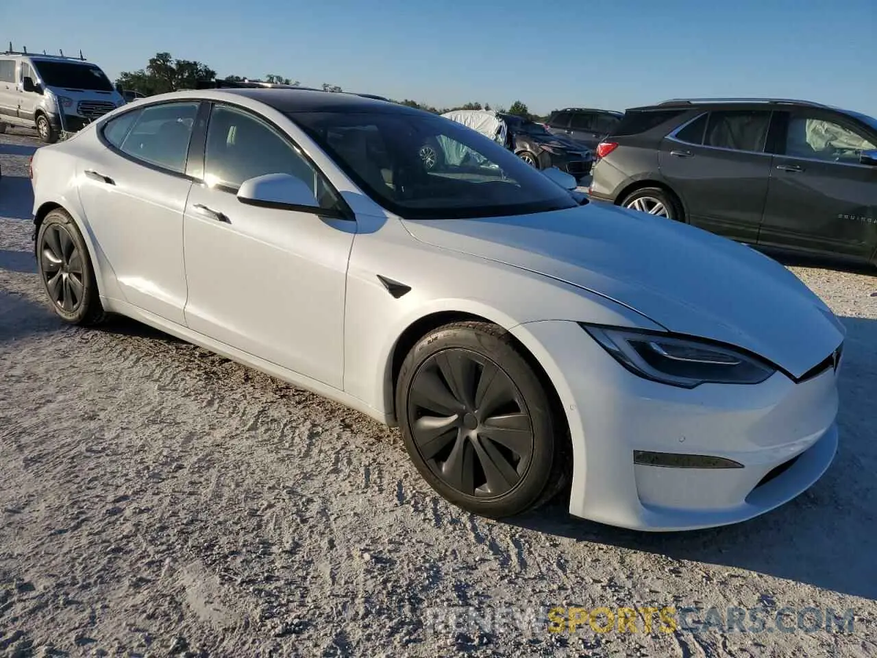 4 fotografías del automóvil dañado 5YJSA1E58NF469233 TESLA MODEL S 2022