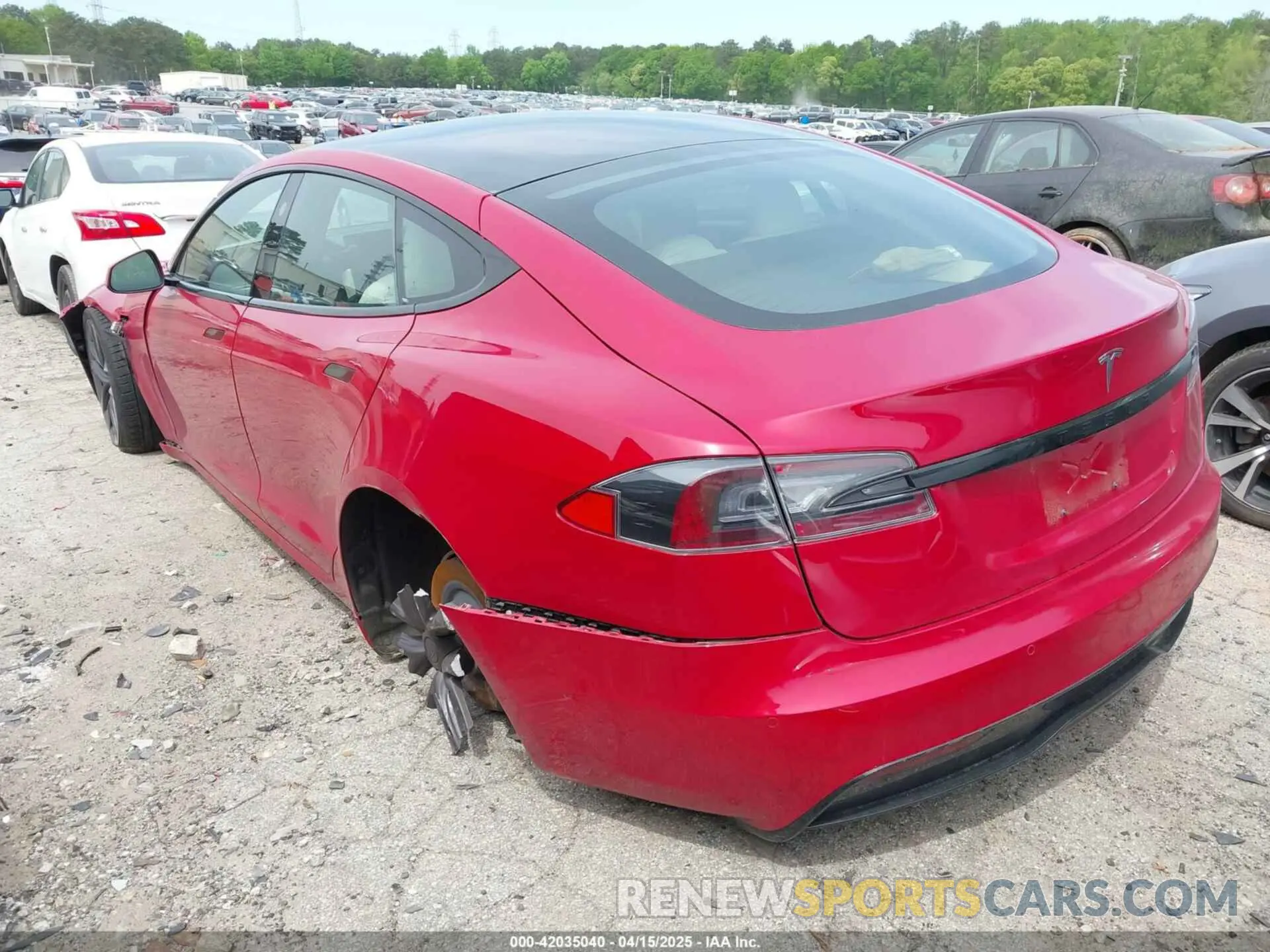 3 fotografías del automóvil dañado 5YJSA1E58NF470737 TESLA MODEL S 2022