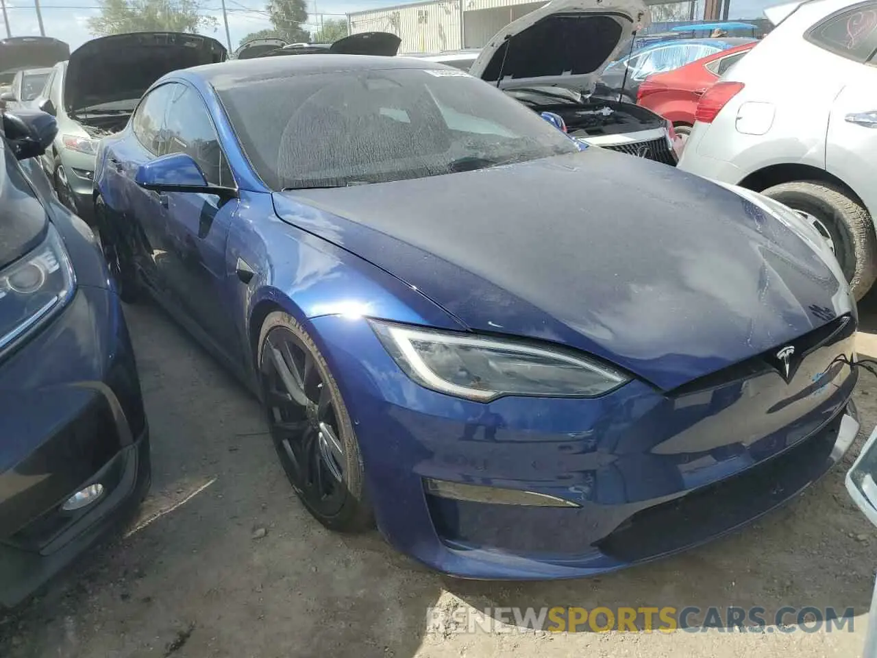 4 fotografías del automóvil dañado 5YJSA1E58NF486999 TESLA MODEL S 2022