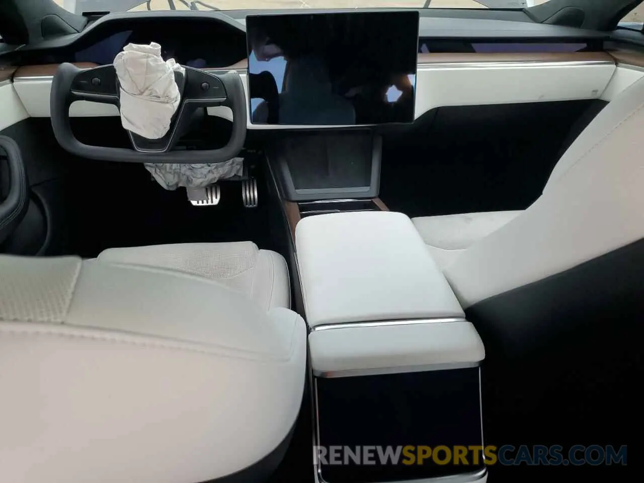 8 fotografías del automóvil dañado 5YJSA1E58NF487215 TESLA MODEL S 2022