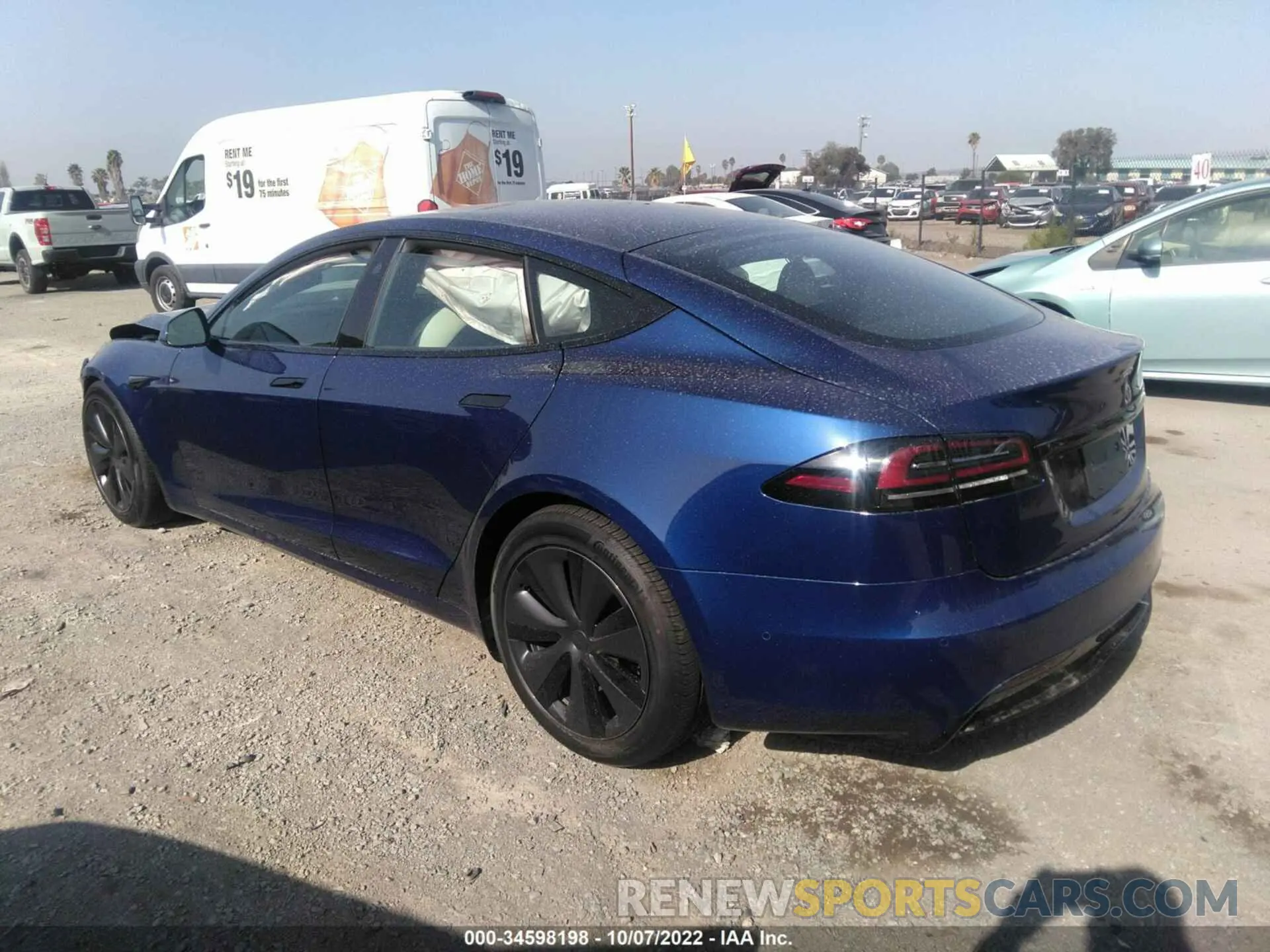 3 fotografías del automóvil dañado 5YJSA1E58NF492284 TESLA MODEL S 2022
