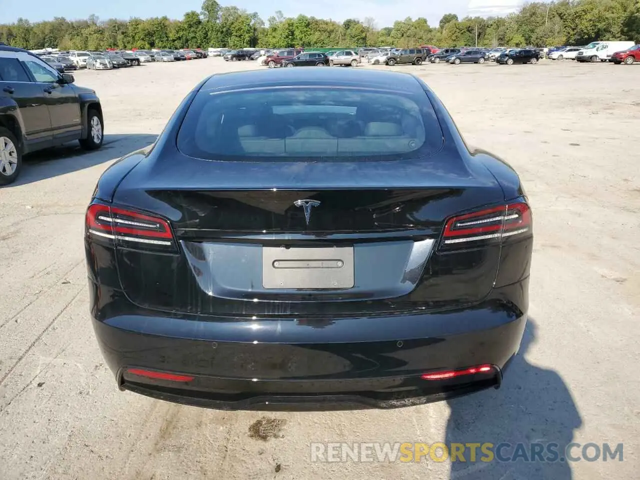6 fotografías del automóvil dañado 5YJSA1E58NF492849 TESLA MODEL S 2022