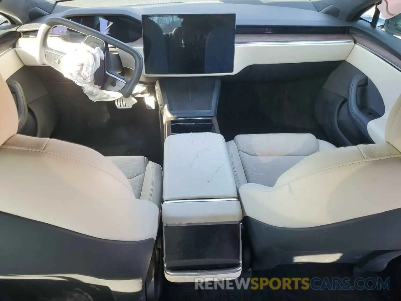 8 fotografías del automóvil dañado 5YJSA1E59NF460010 TESLA MODEL S 2022