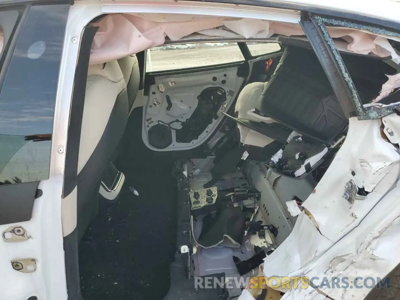 6 fotografías del automóvil dañado 5YJSA1E59NF471850 TESLA MODEL S 2022