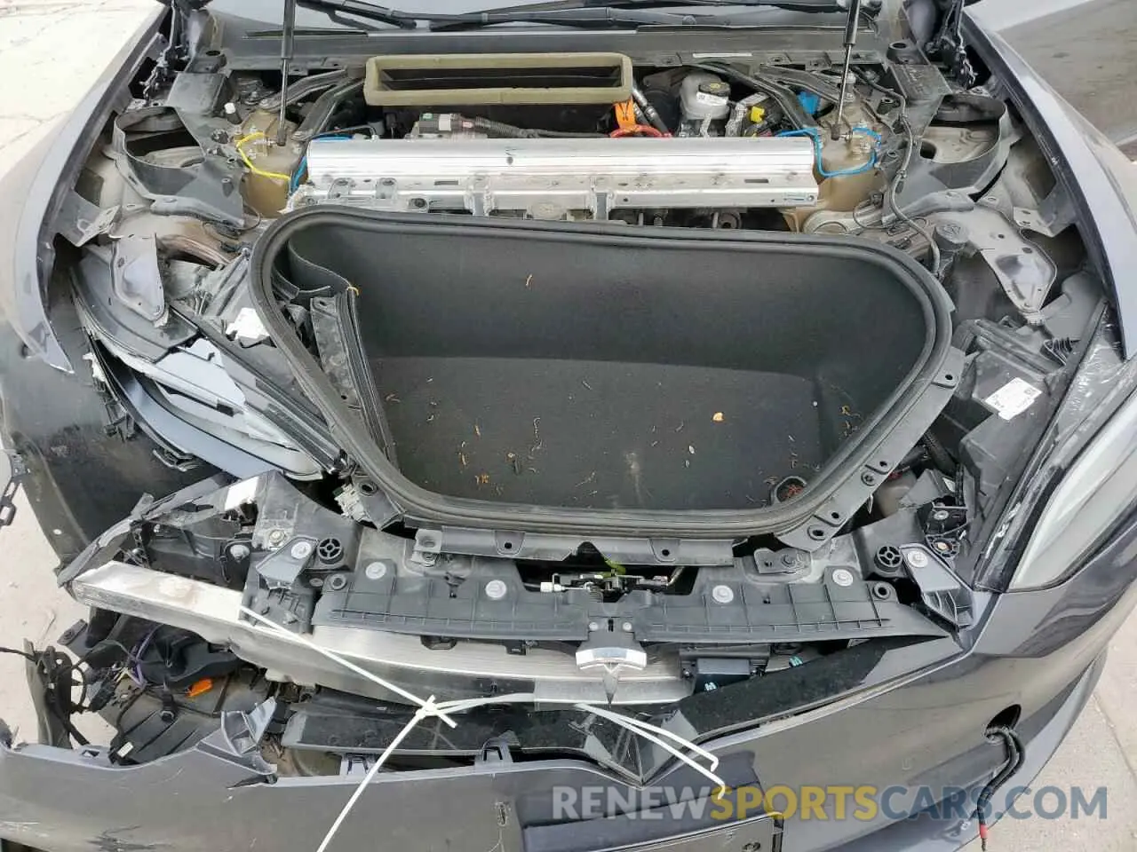 11 fotografías del automóvil dañado 5YJSA1E59NF474103 TESLA MODEL S 2022