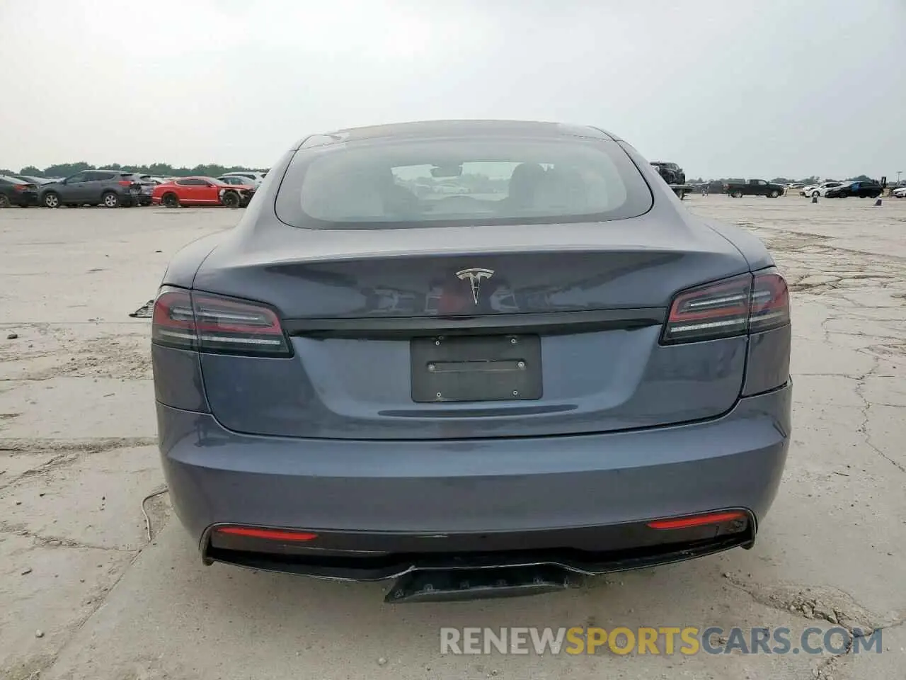 6 fotografías del automóvil dañado 5YJSA1E59NF474103 TESLA MODEL S 2022