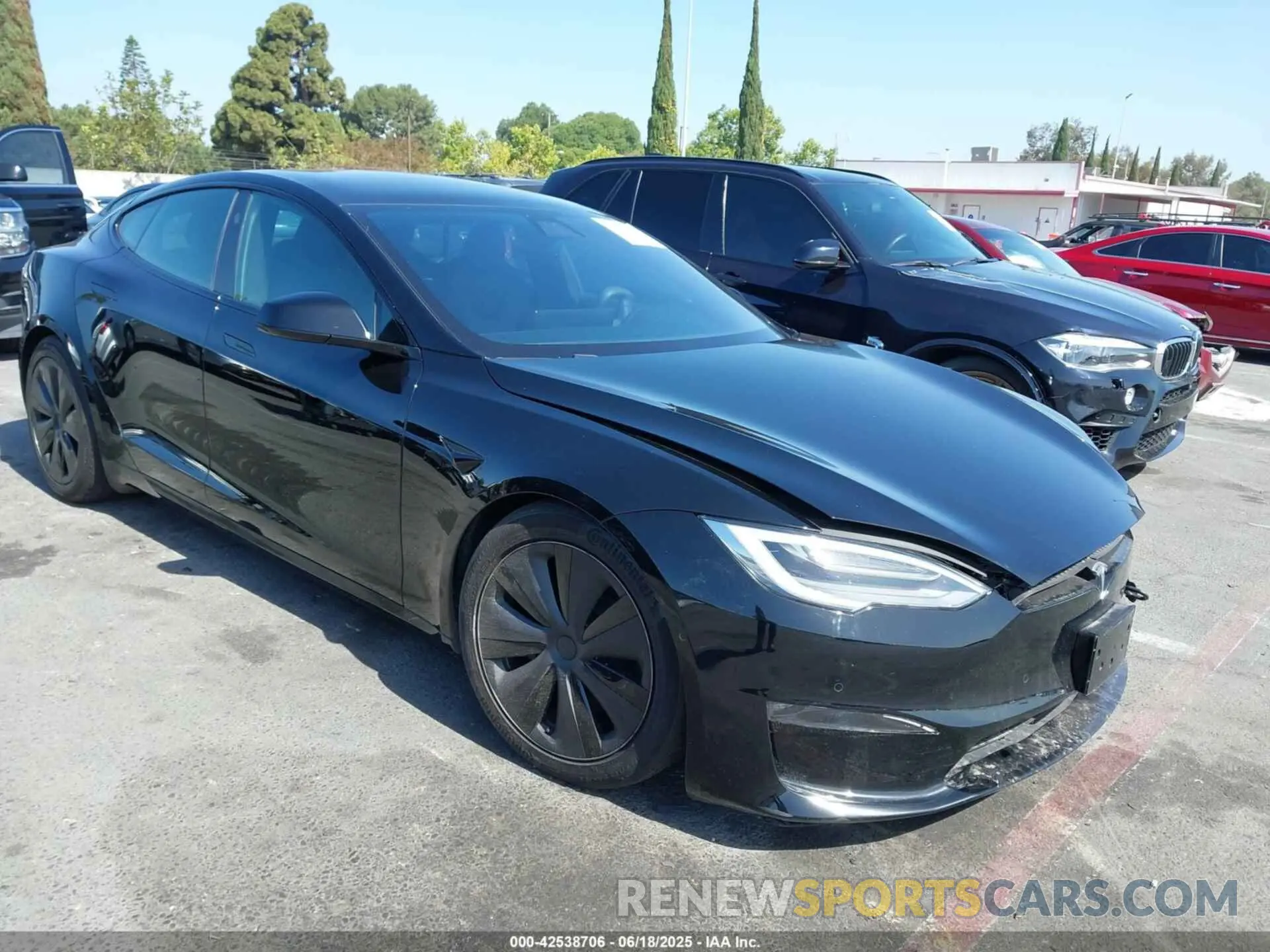1 fotografías del automóvil dañado 5YJSA1E5XNF467435 TESLA MODEL S 2022
