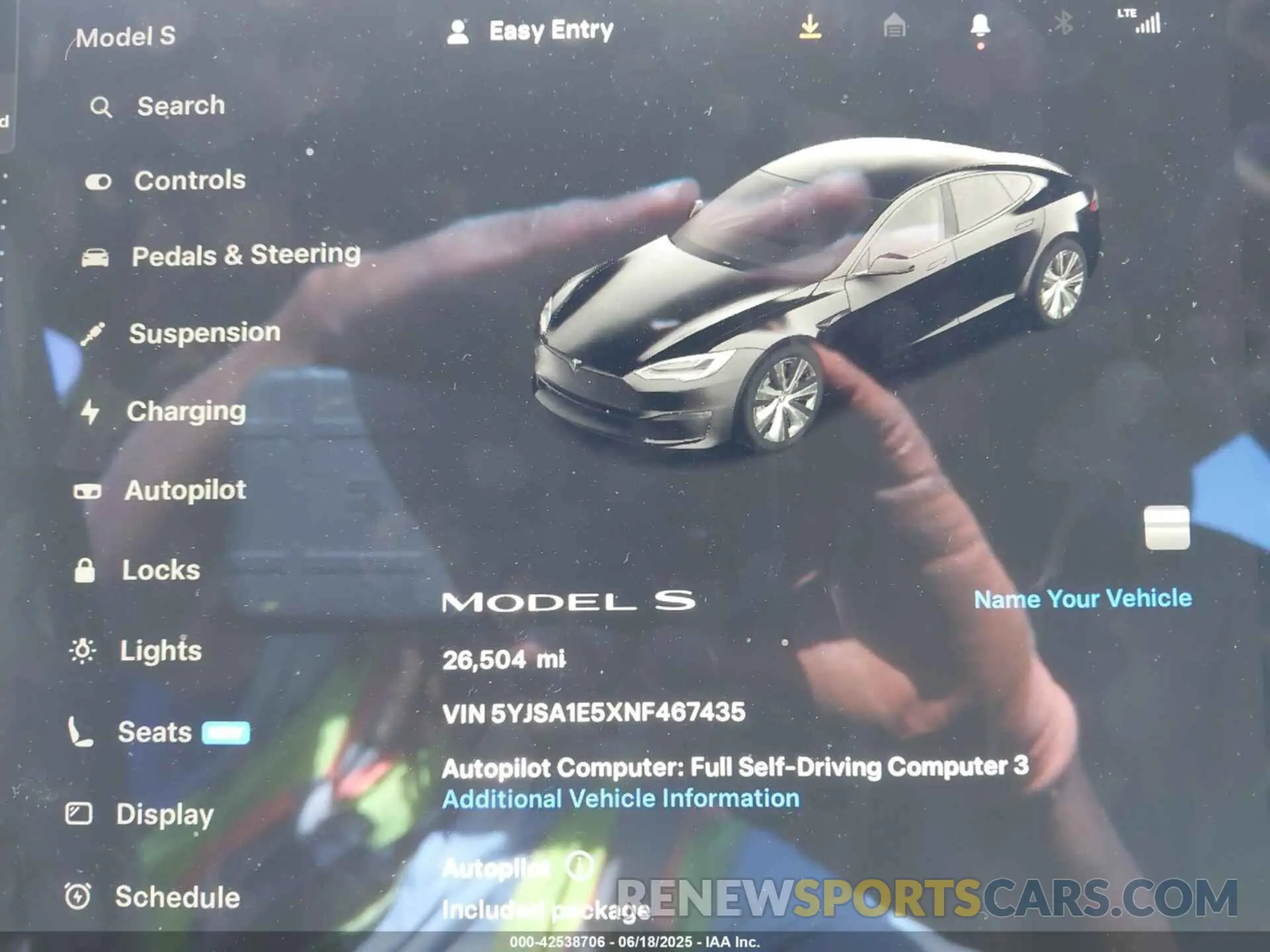 7 fotografías del automóvil dañado 5YJSA1E5XNF467435 TESLA MODEL S 2022