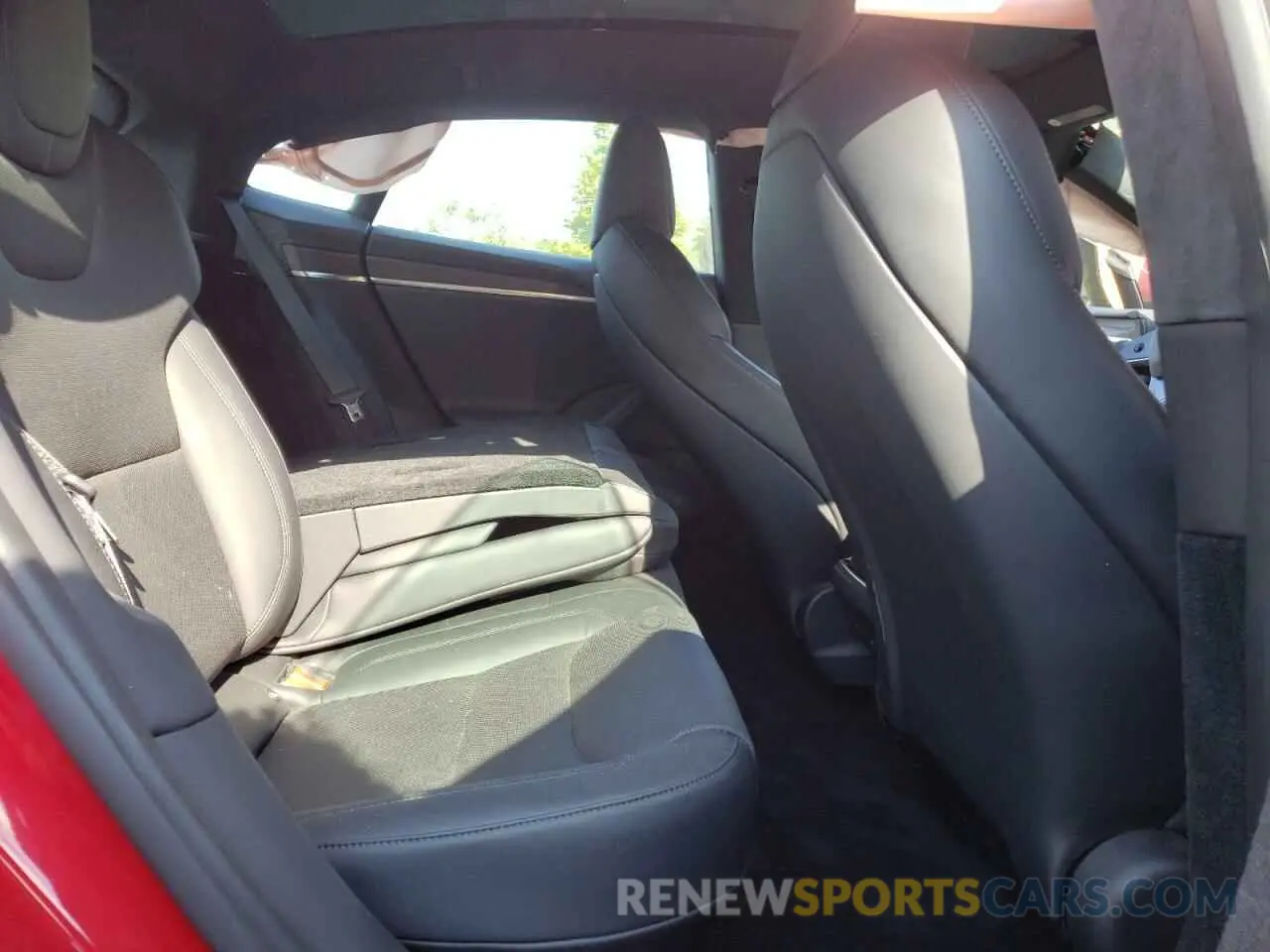 10 fotografías del automóvil dañado 5YJSA1E5XNF476118 TESLA MODEL S 2022