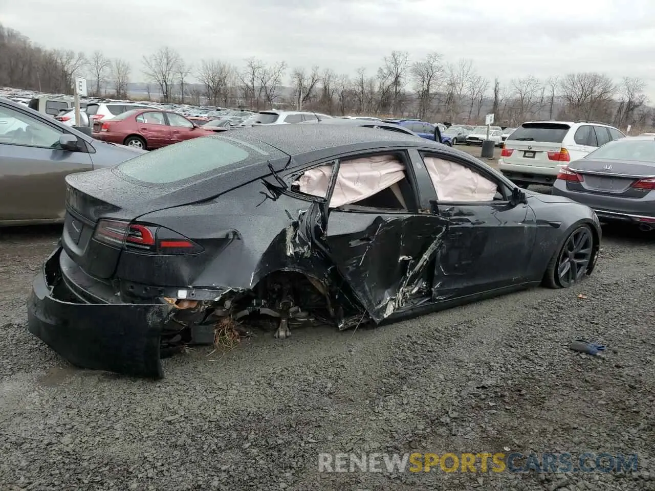 3 fotografías del automóvil dañado 5YJSA1E5XNF490116 TESLA MODEL S 2022
