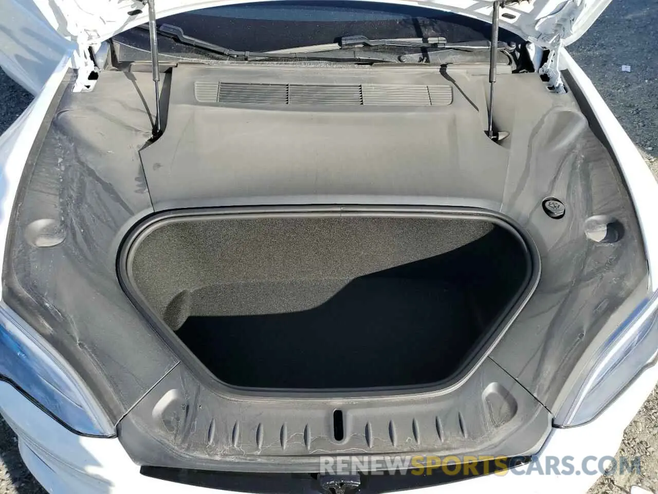 11 fotografías del automóvil dañado 5YJSA1E60NF461801 TESLA MODEL S 2022