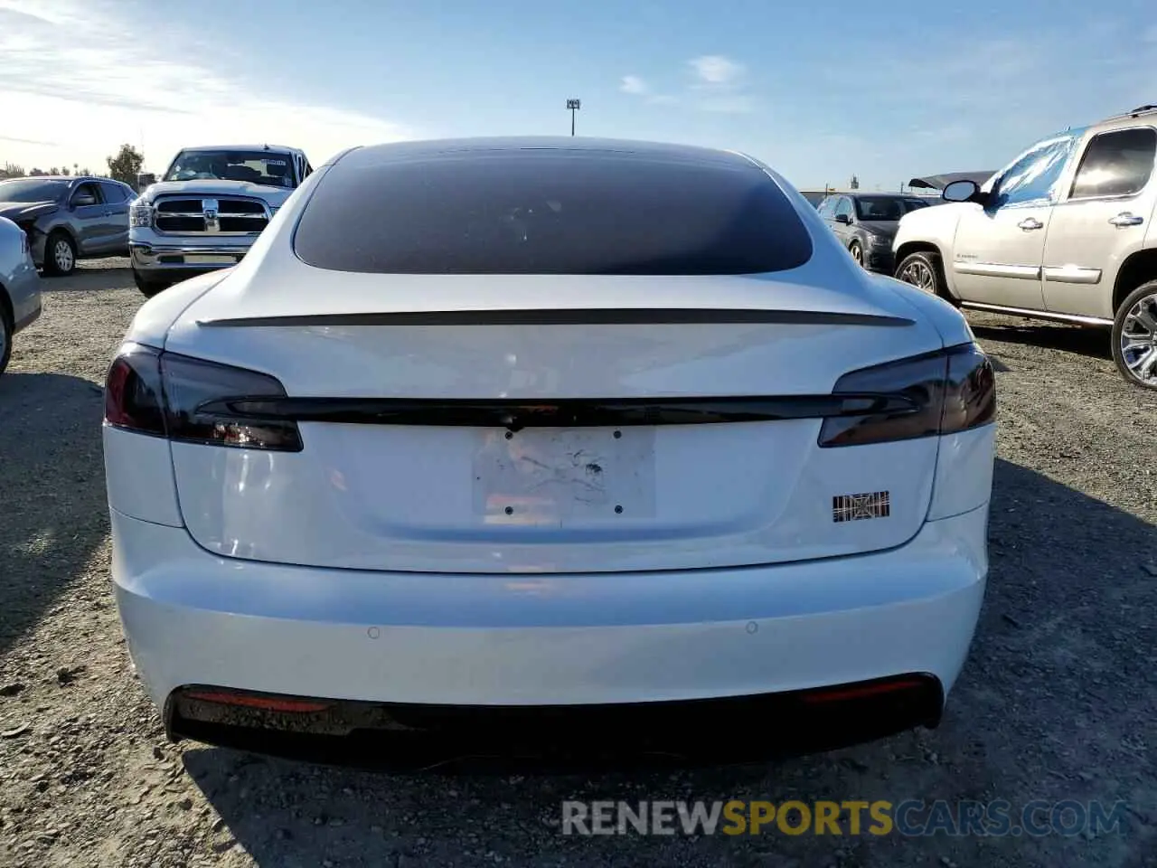 6 fotografías del automóvil dañado 5YJSA1E60NF461801 TESLA MODEL S 2022