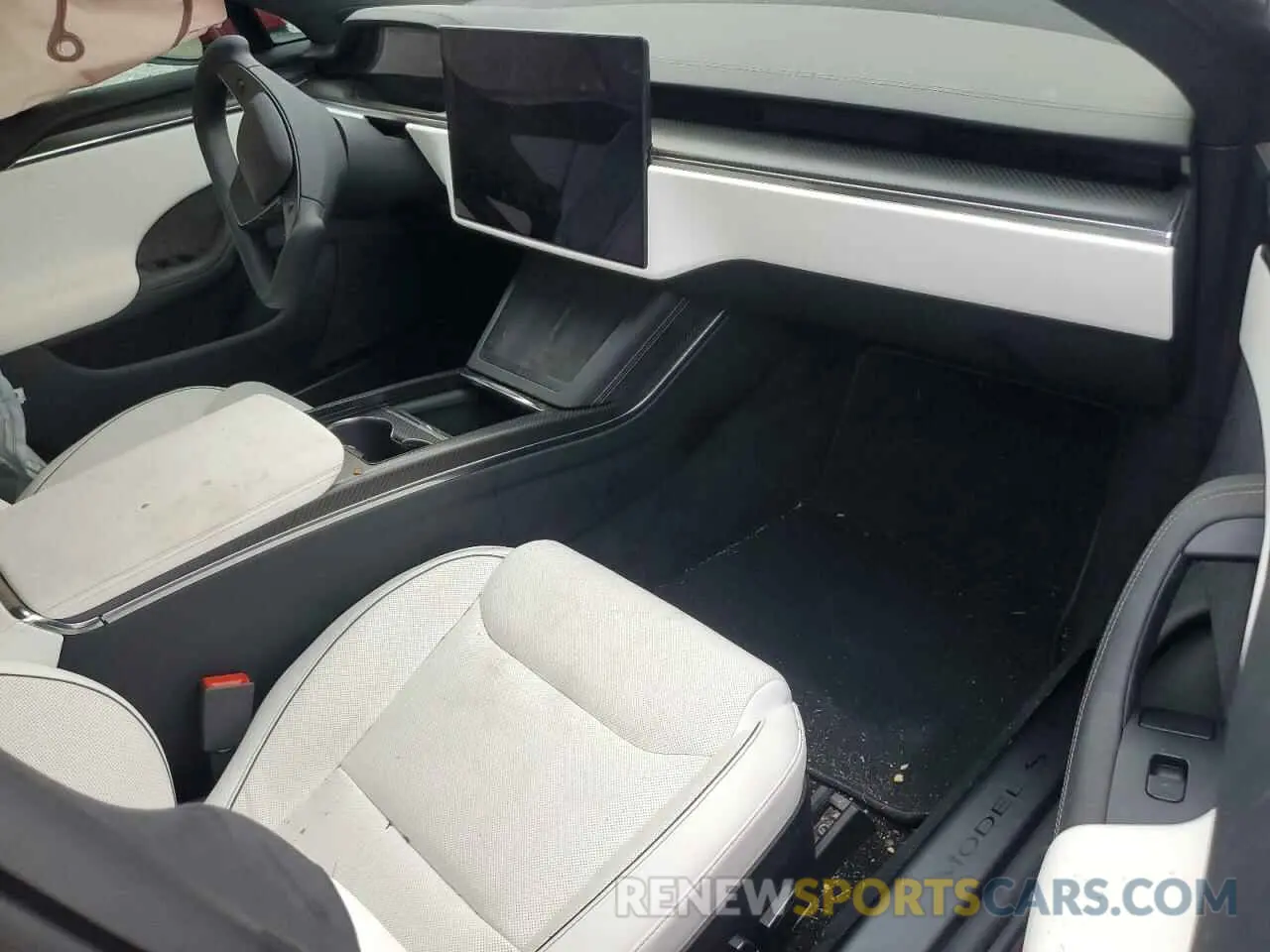8 fotografías del automóvil dañado 5YJSA1E62NF460780 TESLA MODEL S 2022