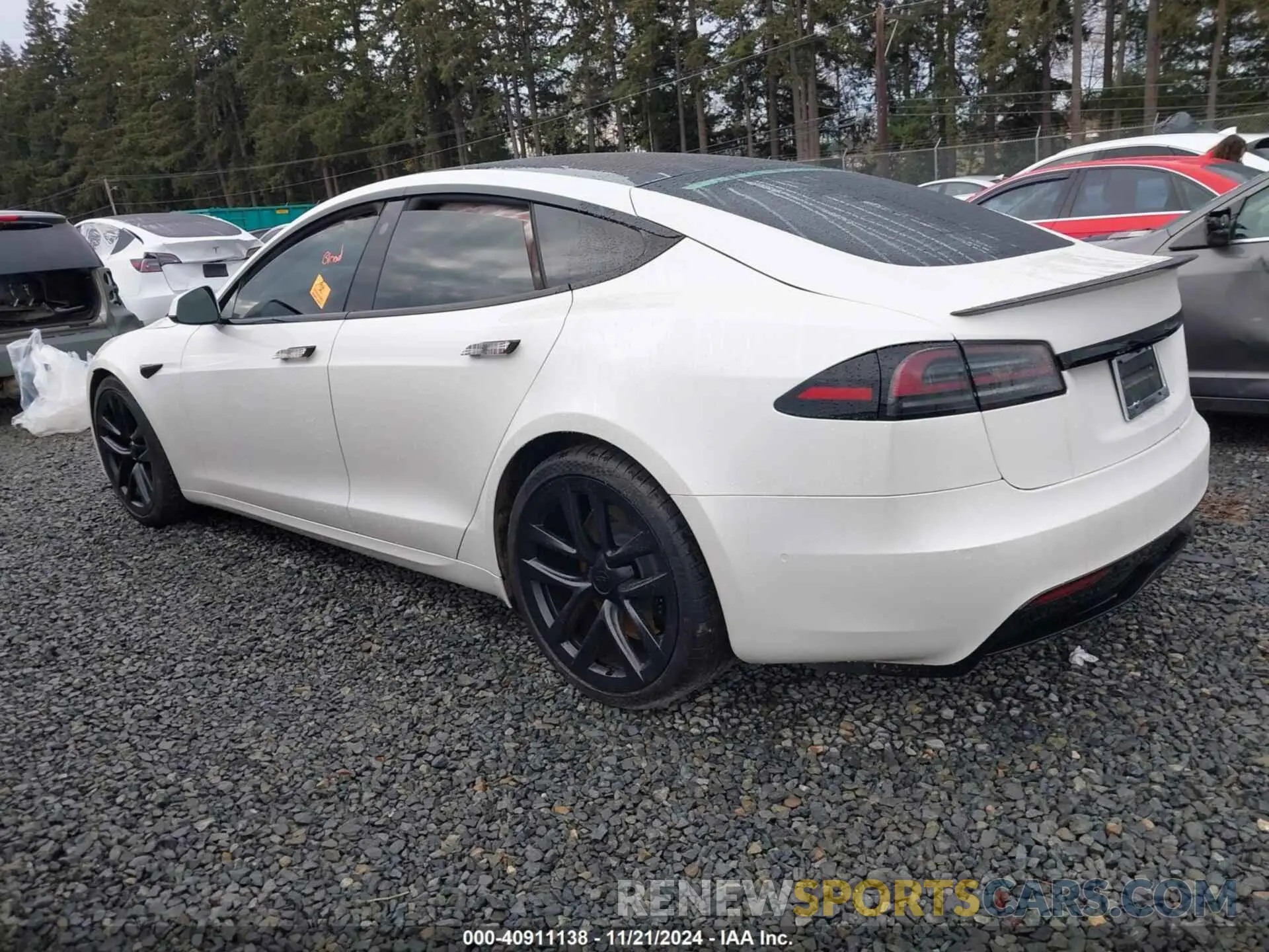 3 fotografías del automóvil dañado 5YJSA1E62NF479443 TESLA MODEL S 2022