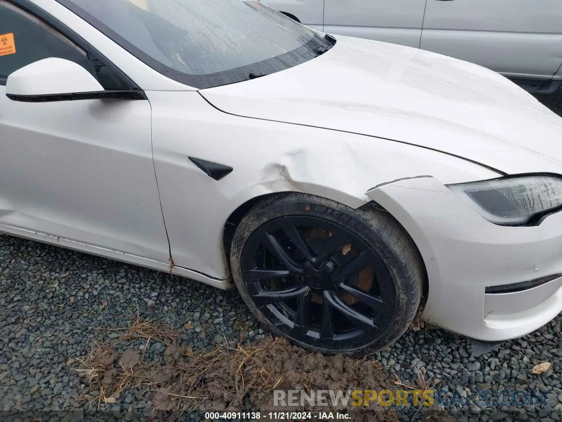 6 fotografías del automóvil dañado 5YJSA1E62NF479443 TESLA MODEL S 2022