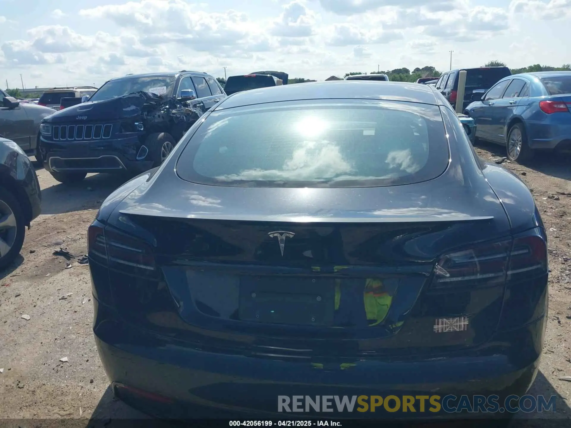 15 fotografías del automóvil dañado 5YJSA1E63NF478351 TESLA MODEL S 2022
