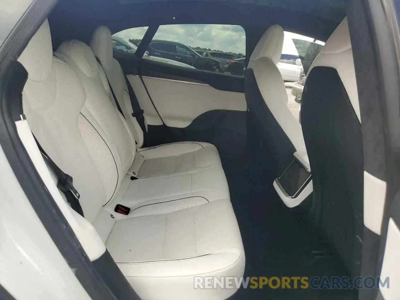 10 fotografías del automóvil dañado 5YJSA1E64NF461798 TESLA MODEL S 2022
