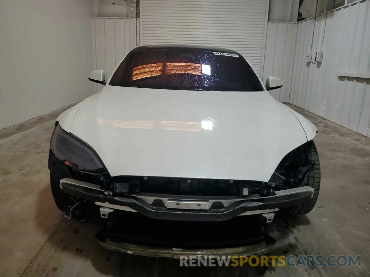 5 fotografías del automóvil dañado 5YJSA1E64NF461798 TESLA MODEL S 2022