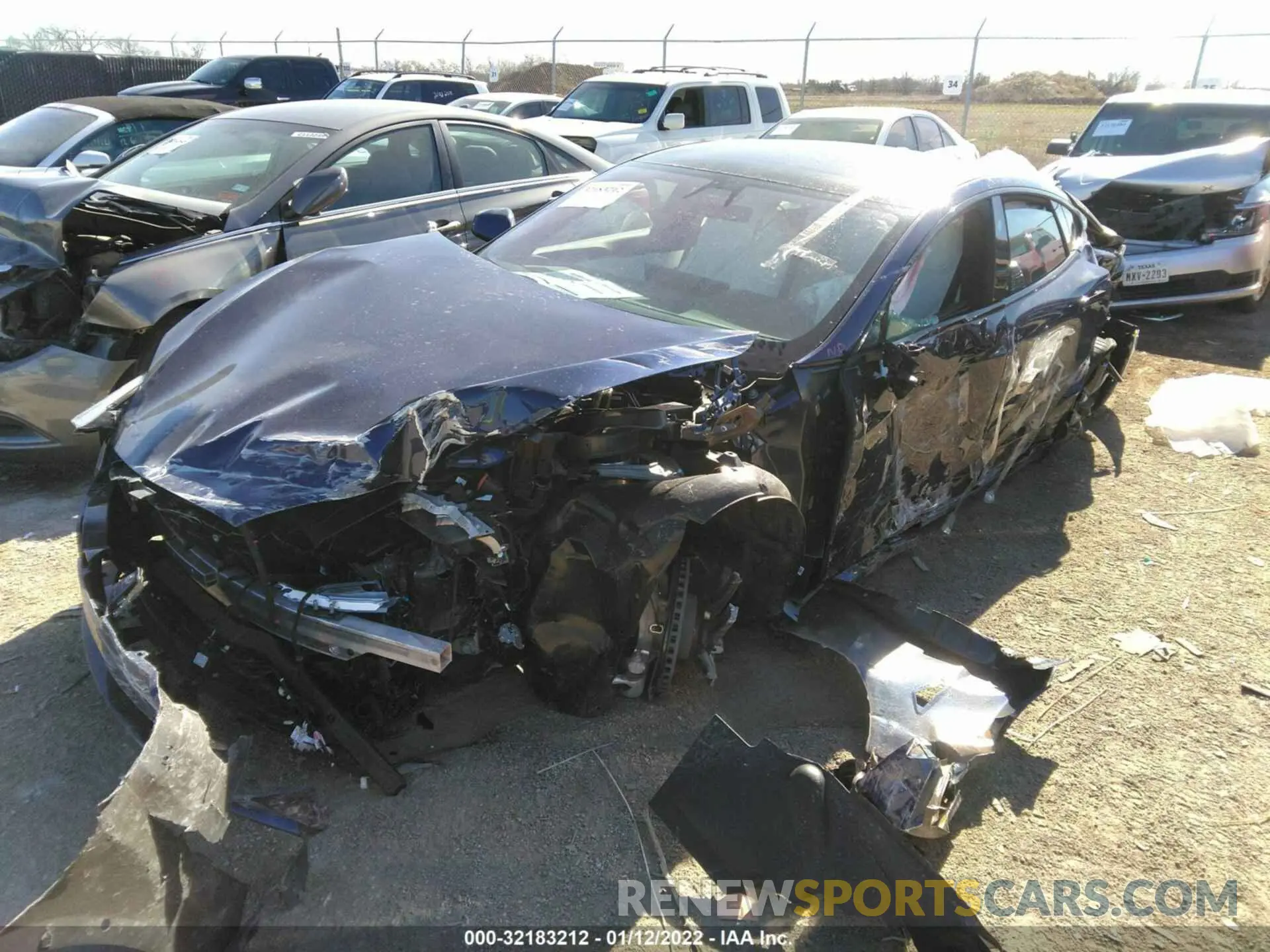 2 fotografías del automóvil dañado 5YJSA1E64NF463048 TESLA MODEL S 2022