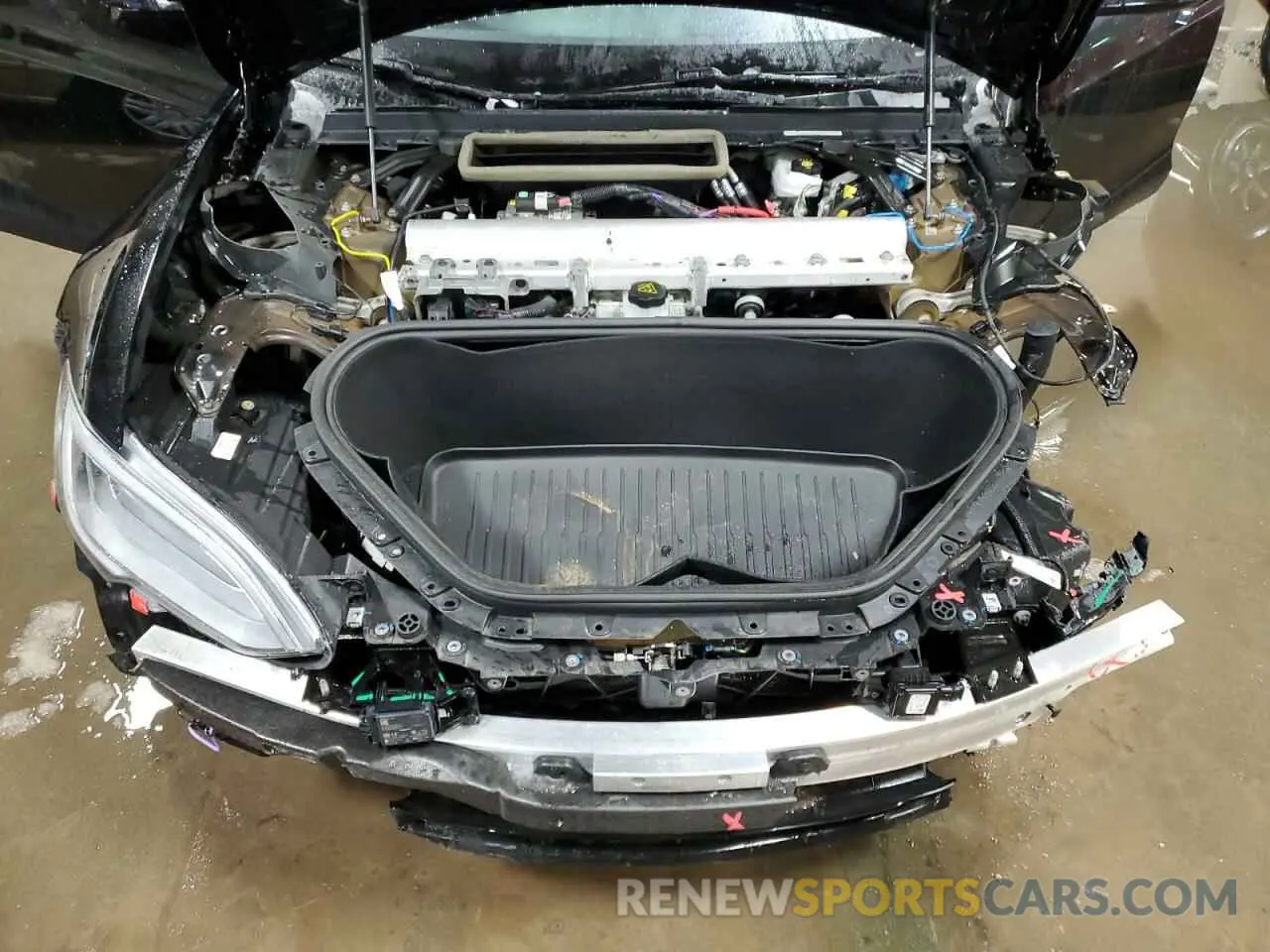11 fotografías del automóvil dañado 5YJSA1E64NF466001 TESLA MODEL S 2022