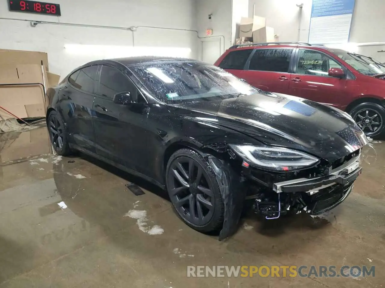 4 fotografías del automóvil dañado 5YJSA1E64NF466001 TESLA MODEL S 2022