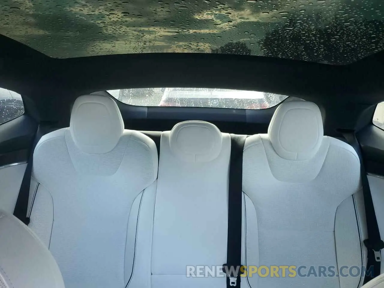 10 fotografías del automóvil dañado 5YJSA1E64NF477306 TESLA MODEL S 2022