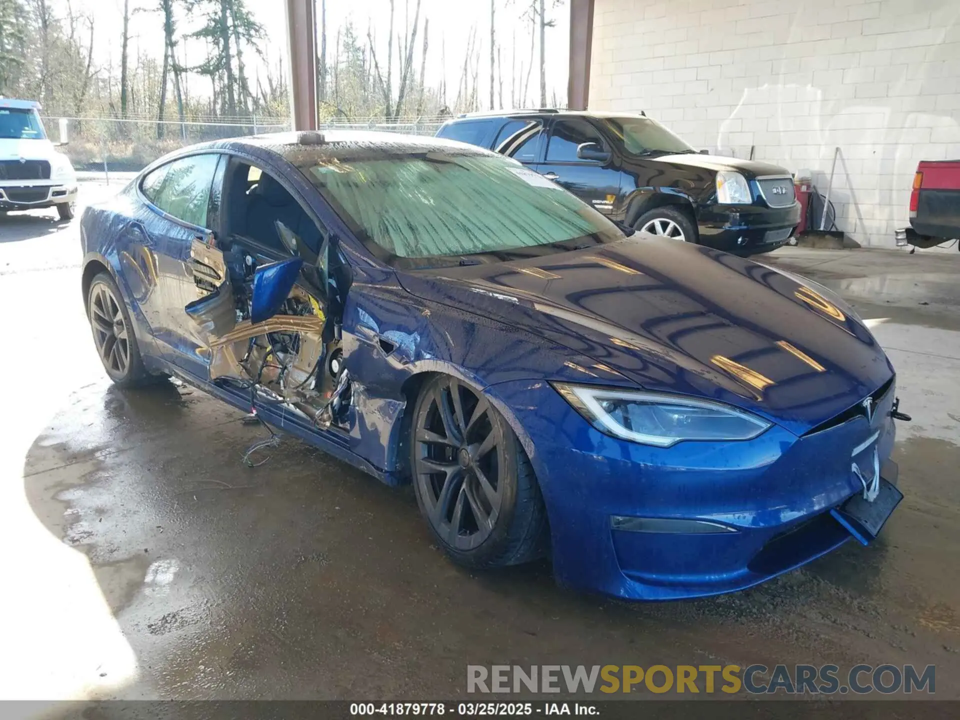 1 fotografías del automóvil dañado 5YJSA1E64NF482490 TESLA MODEL S 2022