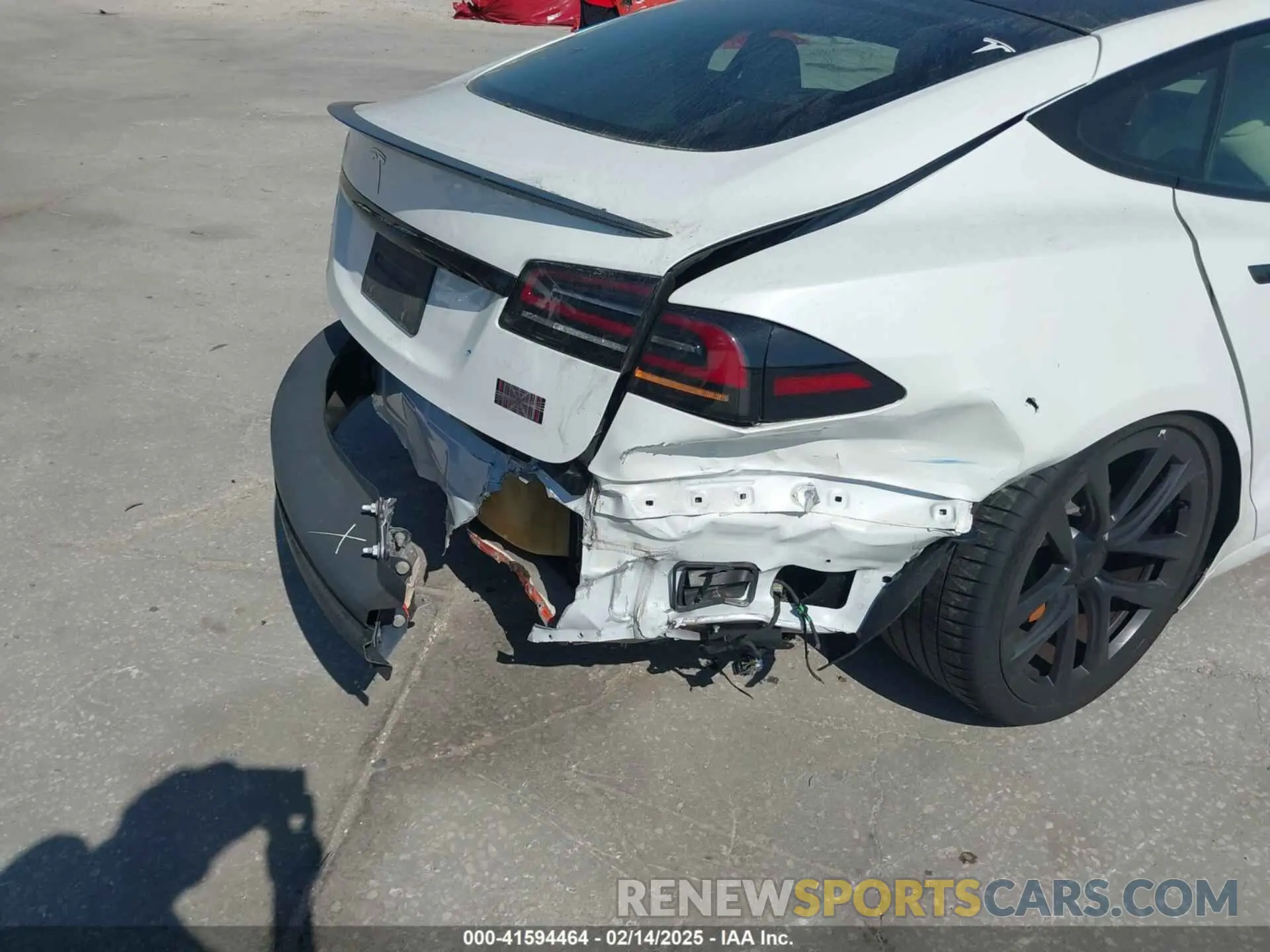 6 fotografías del automóvil dañado 5YJSA1E64NF484904 TESLA MODEL S 2022